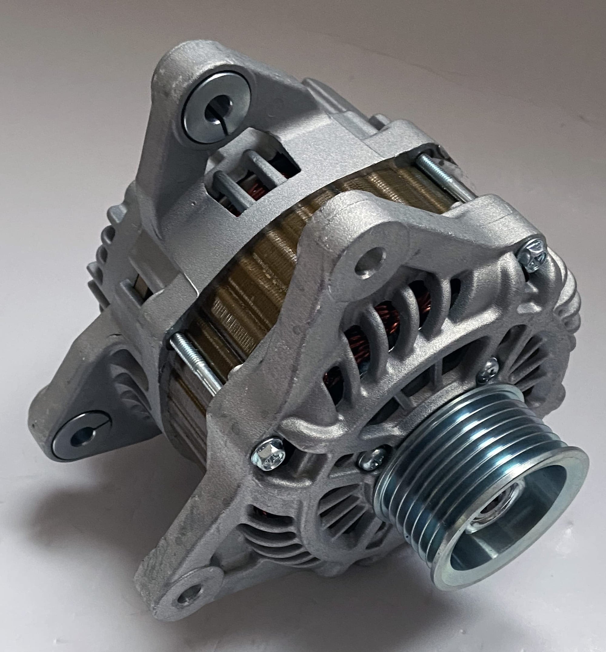 Alternator TYC Compatible with 2012-2018 Nissan Versa
