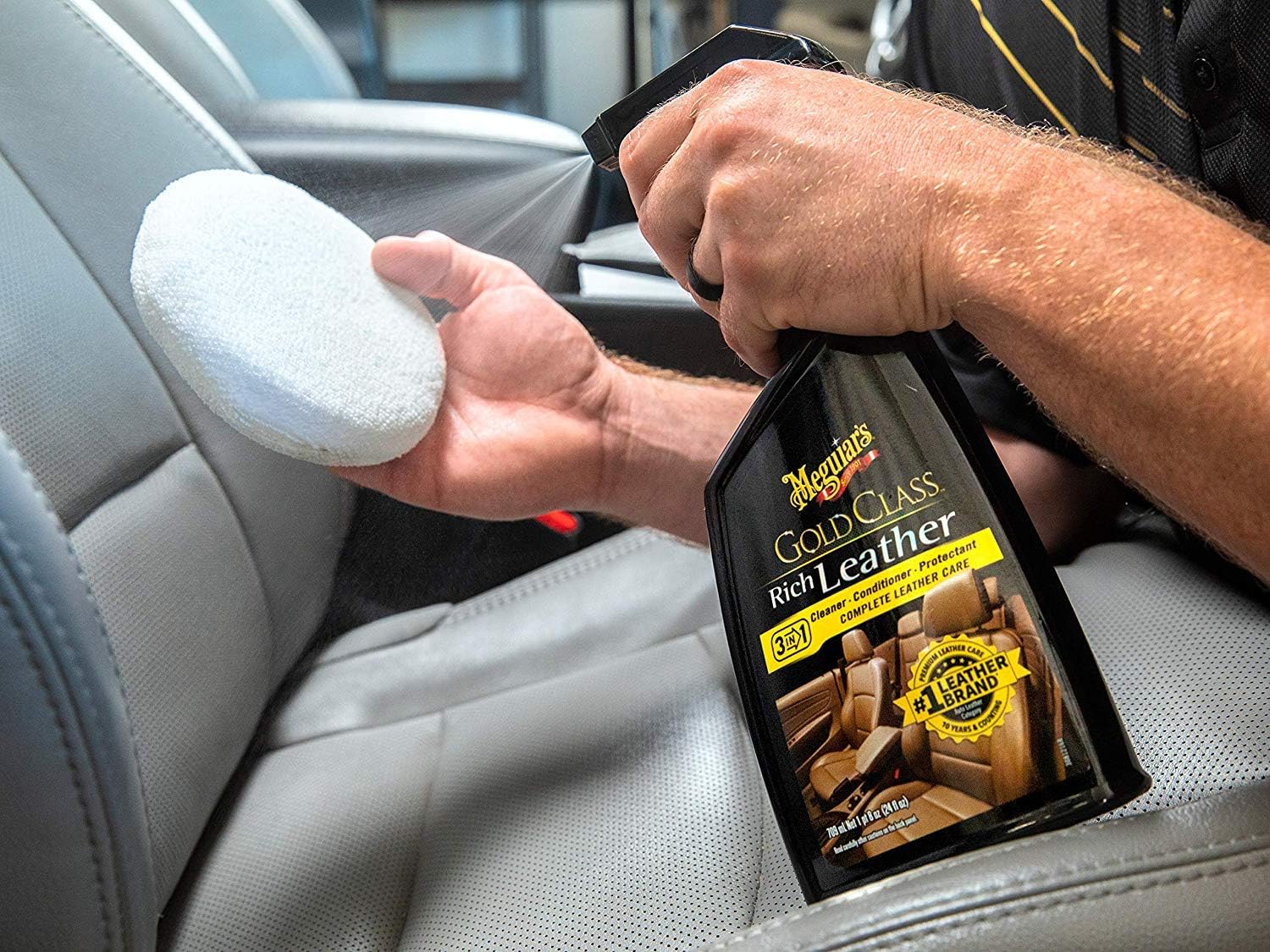 Gold Class Meguiar's Rich Leather Cleaner & Conditioner - 15.2 Oz Spray Bottle