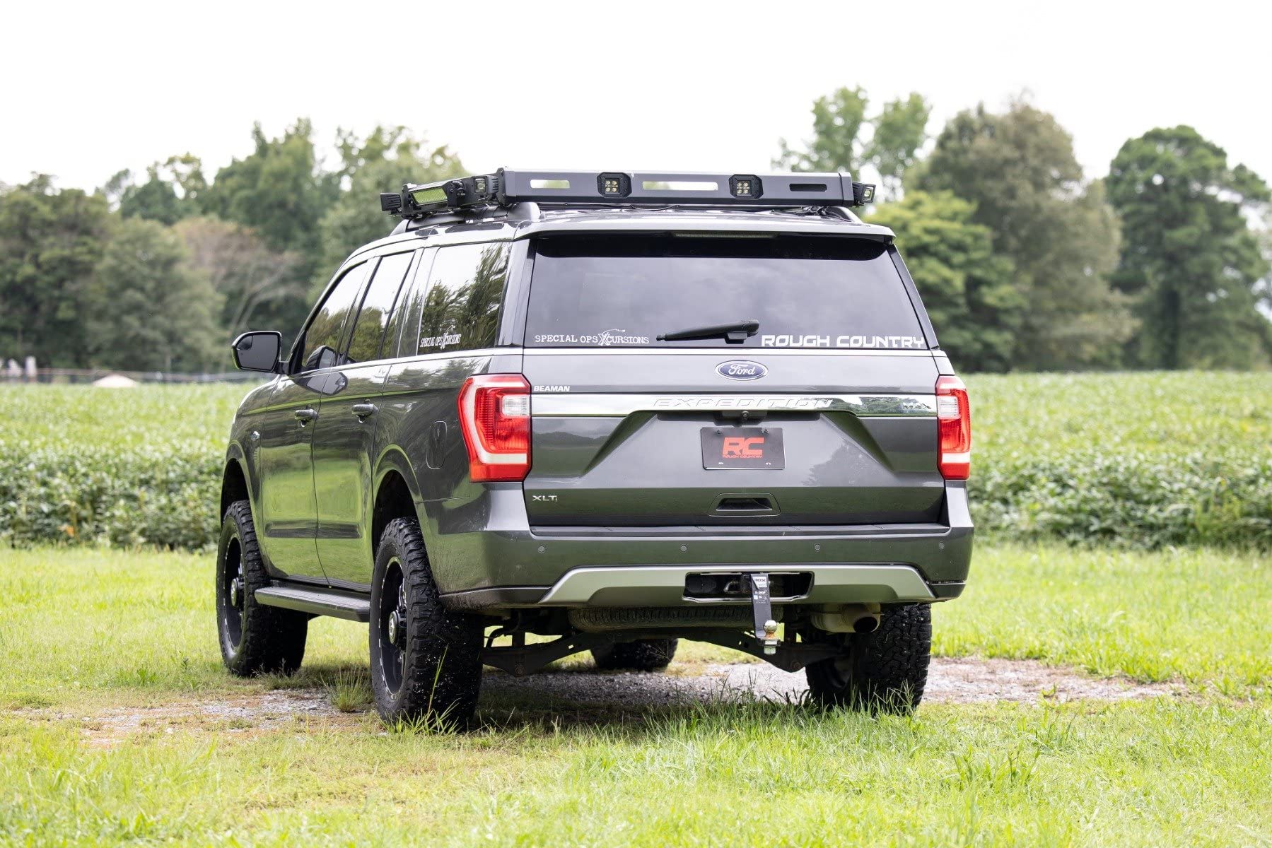 3" Suspension Lift Kit Rough Country for 2018-2024 Ford Expedition 4WD - 40231
