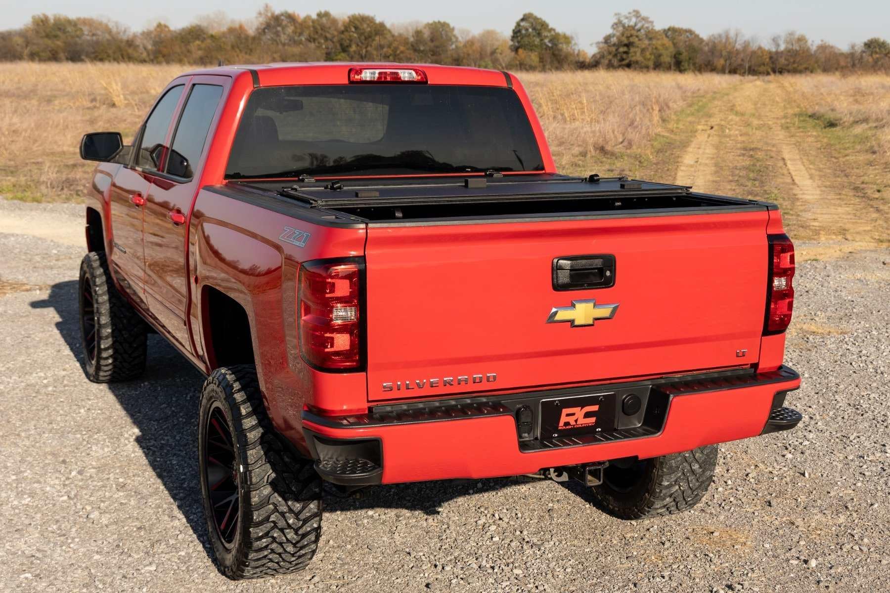 Rough Country Hard Tri-Fold Tonneau Cover for Chevy Silverado & GMC 1500/2500HD/3500HD (2014-2019) - Aluminum Flip-Up Bed Cover, Fits 6'7 (78.8-78.9") Bed w/Rail Caps