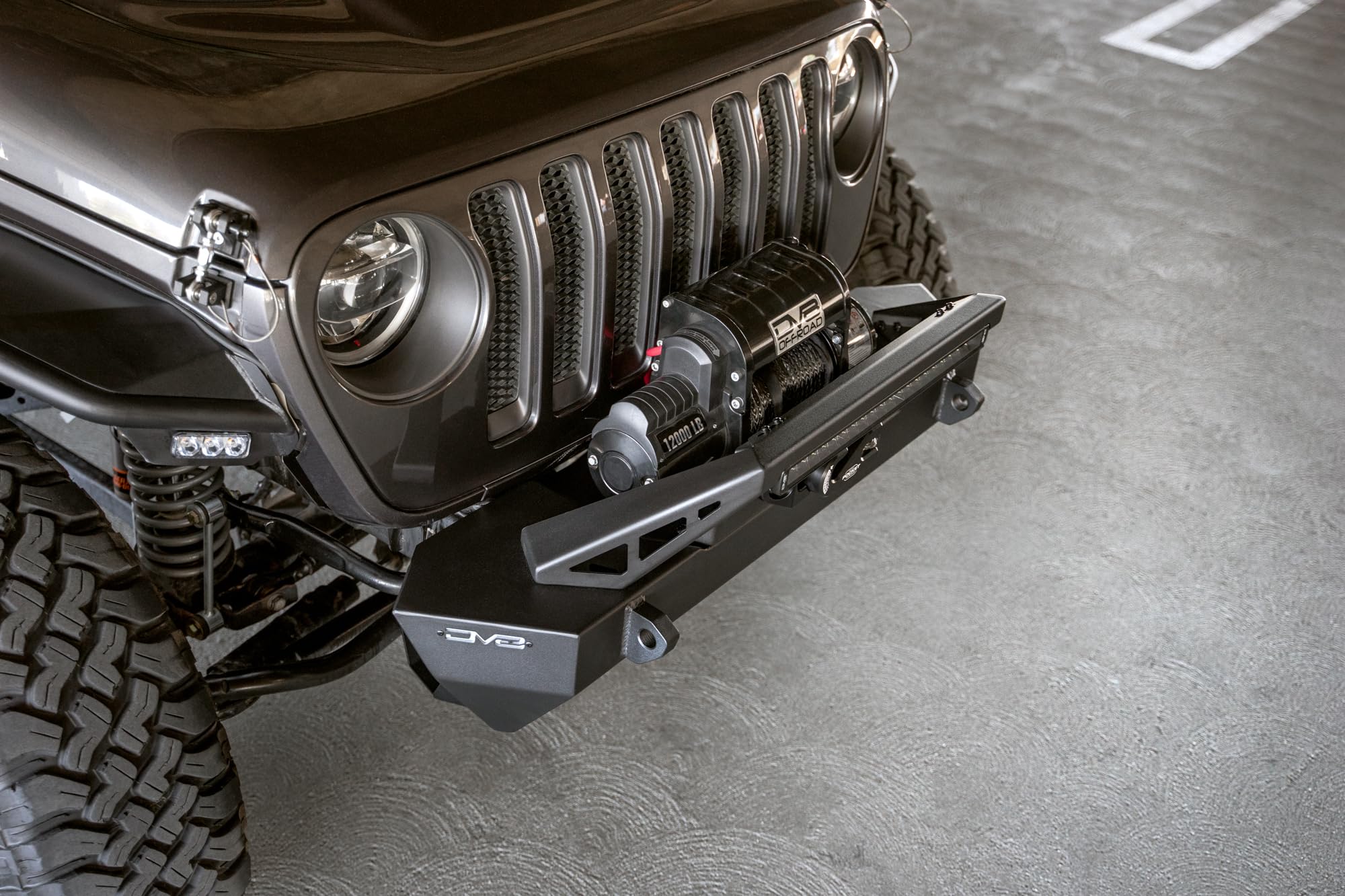 DV8 Offroad FS-25 Front Stubby Bumper for the 2007-2025 Jeep Wrangler JL/JK & Gladiator JT | Plated Bolt-On Bull Bar | Fog Light Mounts | Winch Mount Compatible With Multiple Sizes