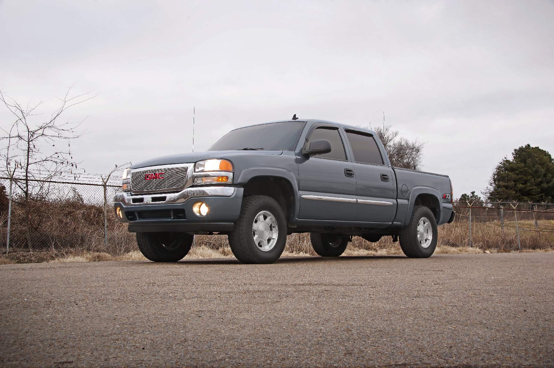 3" Rough Country Suspension Lift Kit for 1999-2006 Chevy/GMC1500 2WD - 232N2