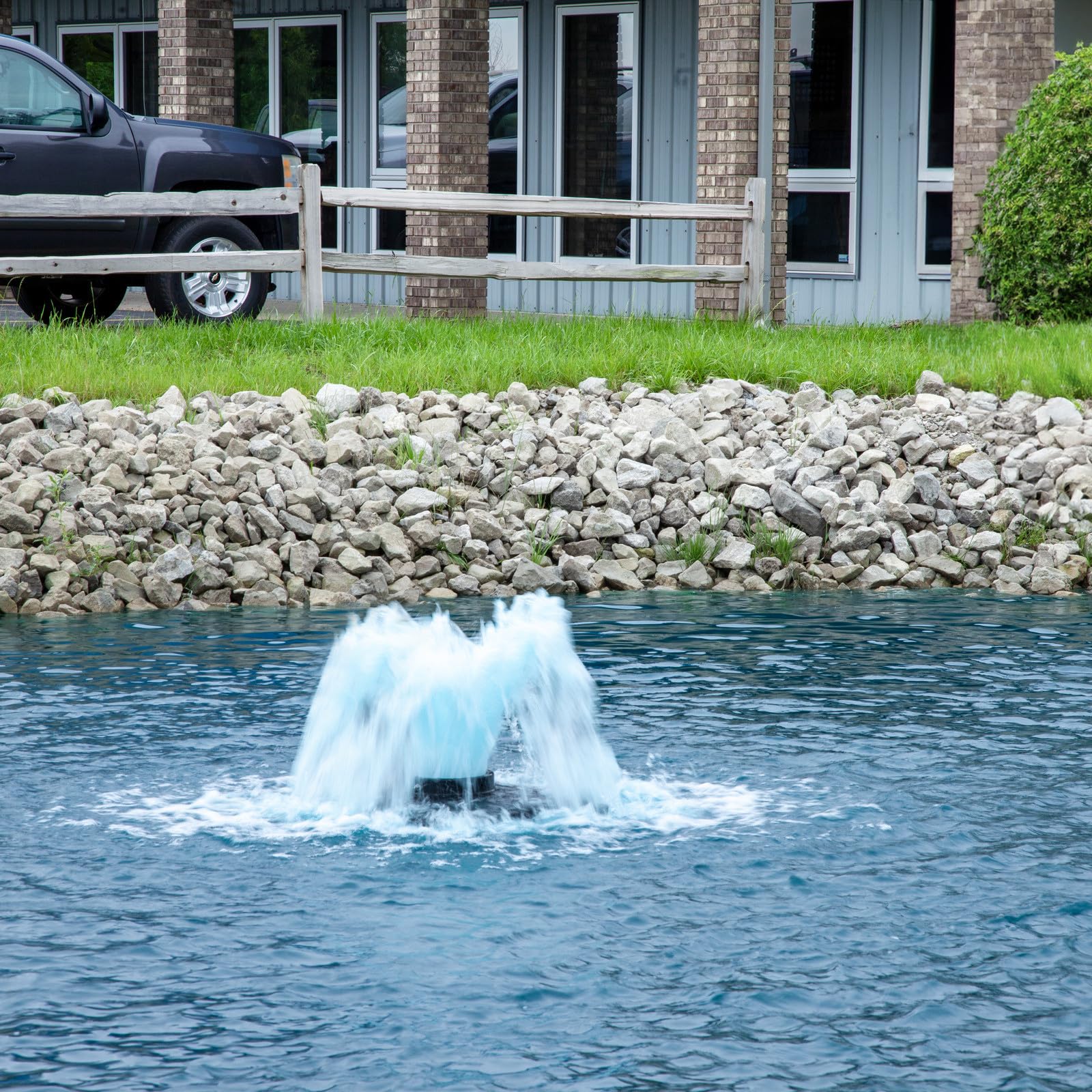 Boilermaker Scott Aerator Pond Aerator - 2 HP 230V Surface Aerator with 100ft Electric Cord - Low Profile High Volume Pond Aerator for Small & Large Ponds - Efficient Pond Aeration System