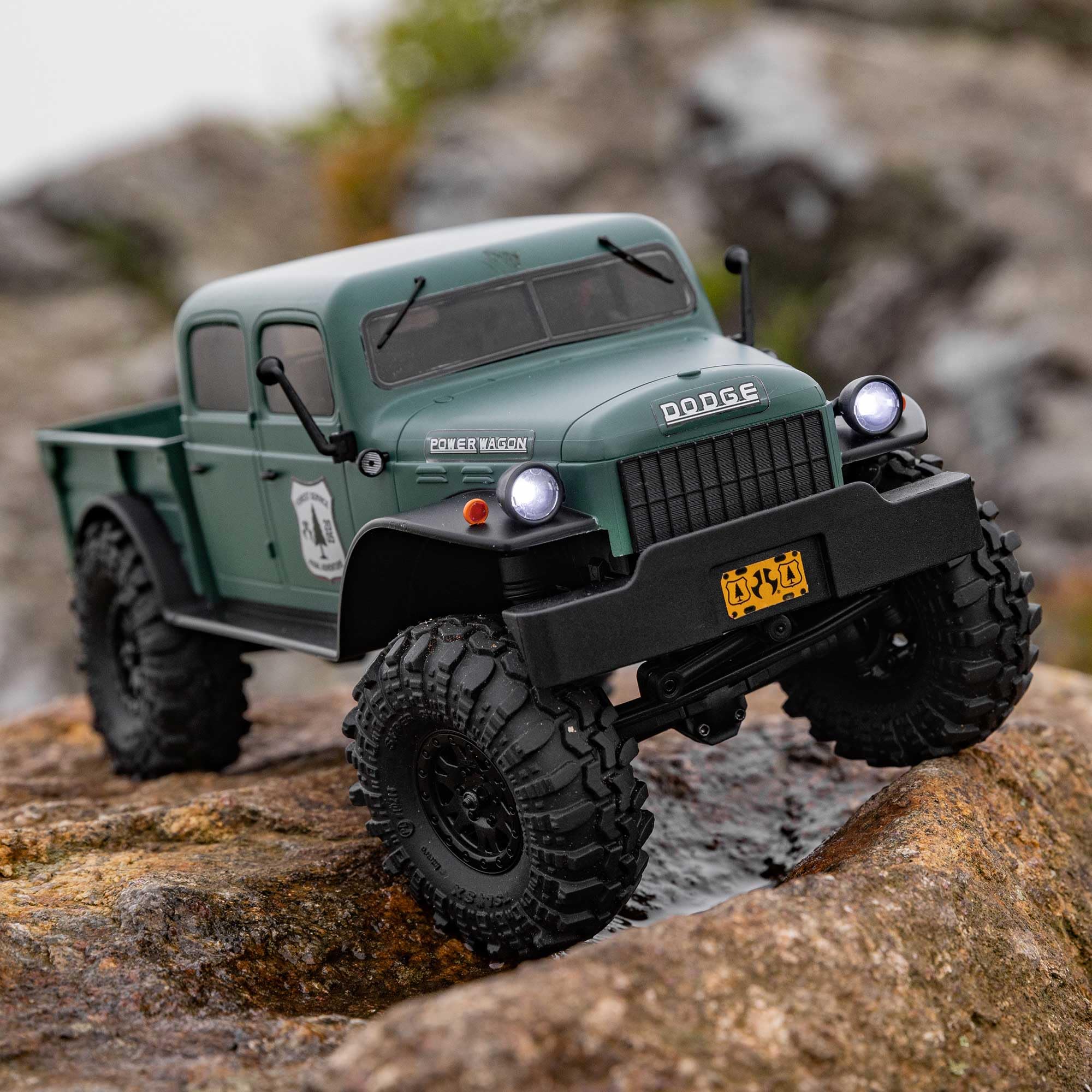 Axial RC Truck SCX24 4 Door Dodge Power Wagon Green 1/24 4 Wheel Drive-RTR (Everything Included to Run Needed) AXI00007T2
