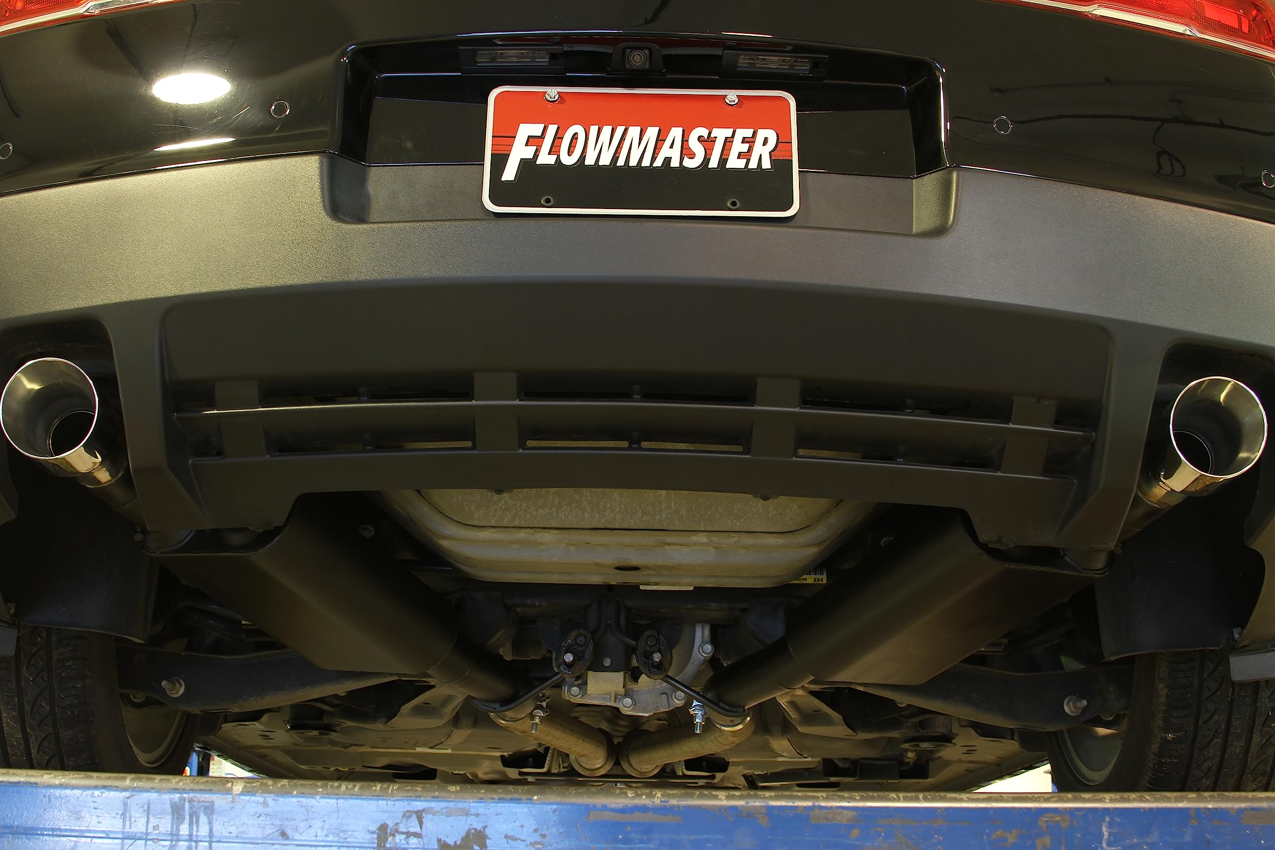 American Thunder Flowmaster 817483 Axle-Back Exhaust Kit 2.5 Inch 409 Stainless Steel 40 Series Classic Mufflers 4 Inch 304 Stainless Steel Tips Compatible with 2010-2015 Chevy Camaro 3.6L V6
