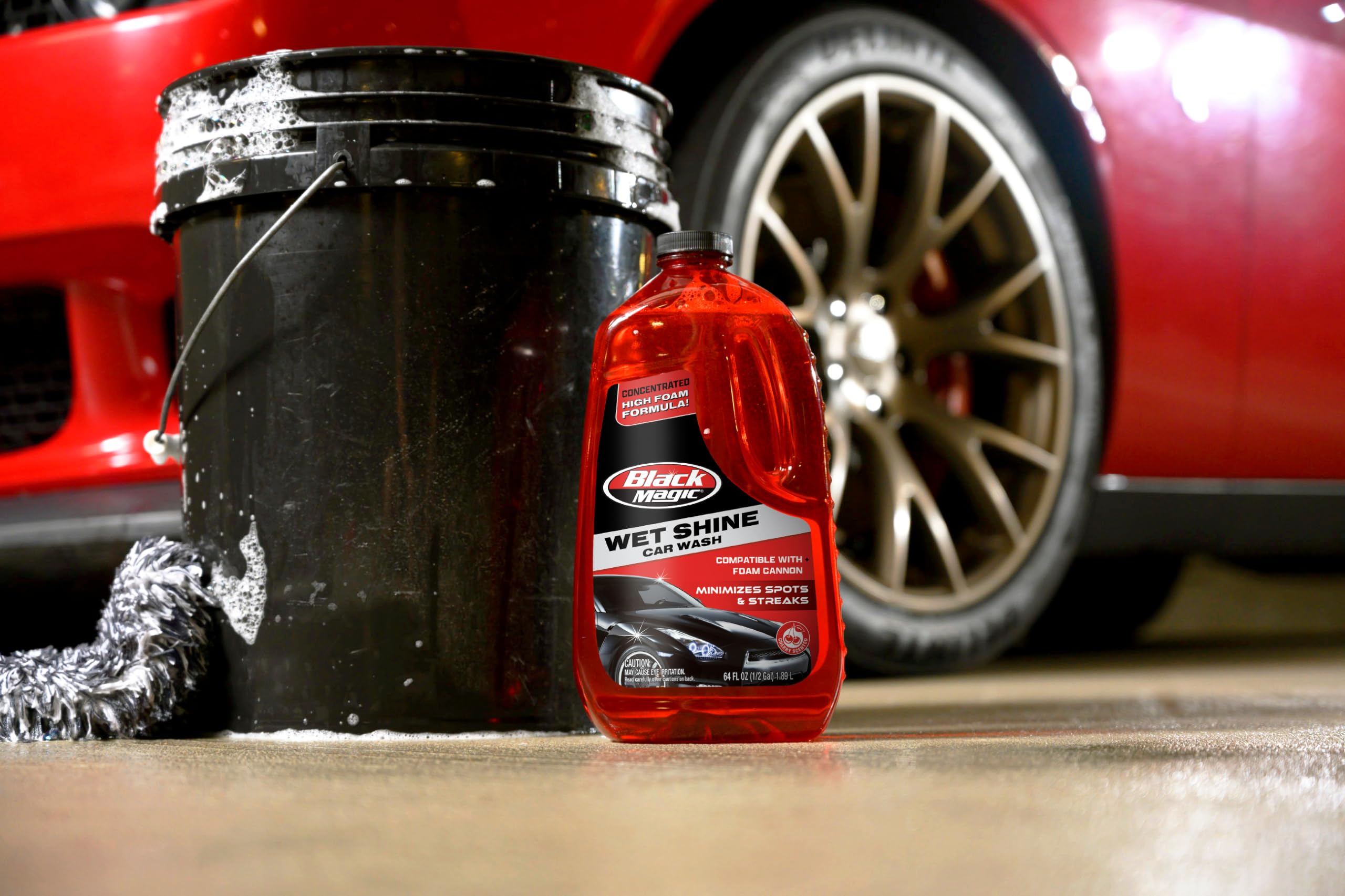 Wet Shine Black Magic 5071496 Exterior Car Wash - 64 oz.