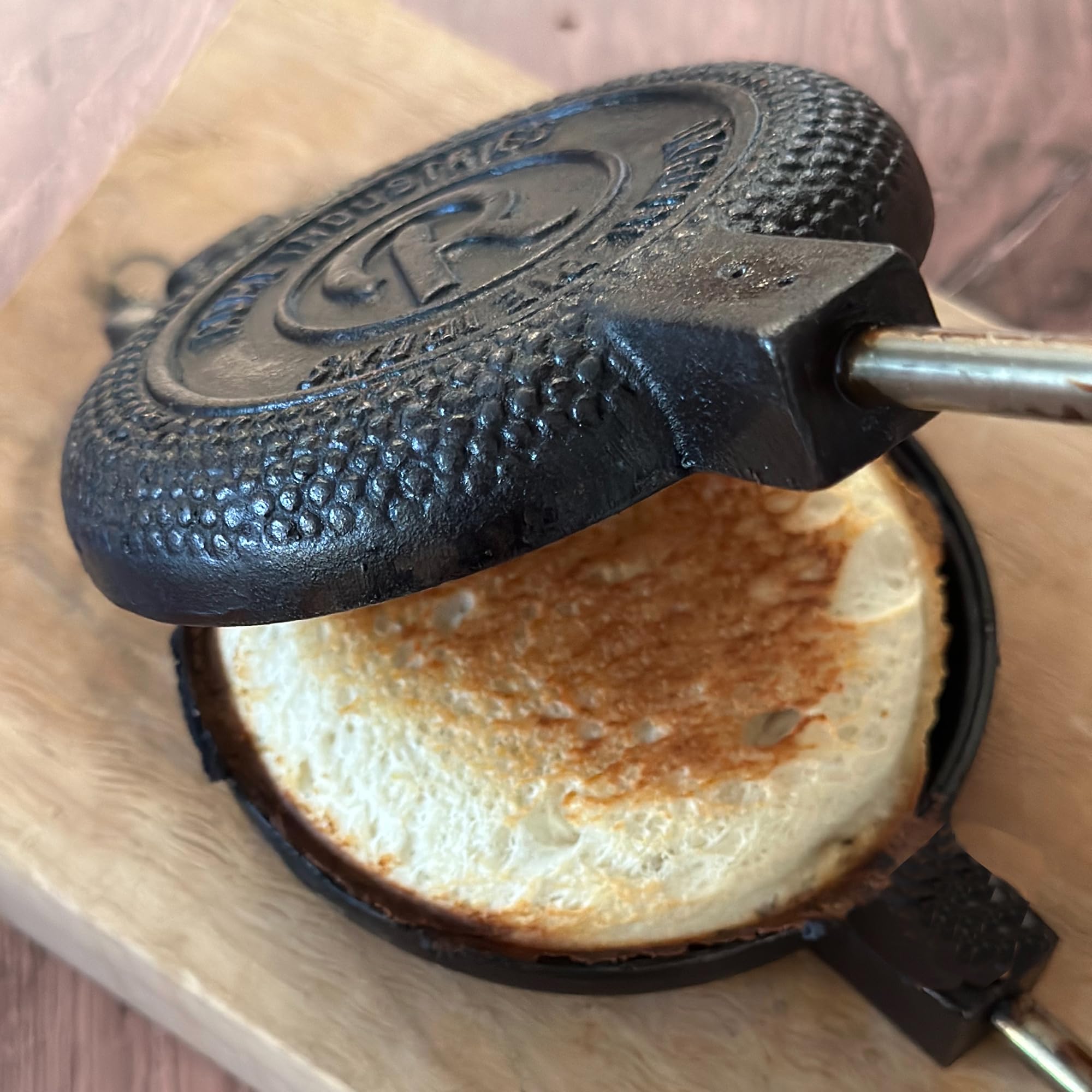 Round Pie Iron Rome's with Steel and Wood Handles