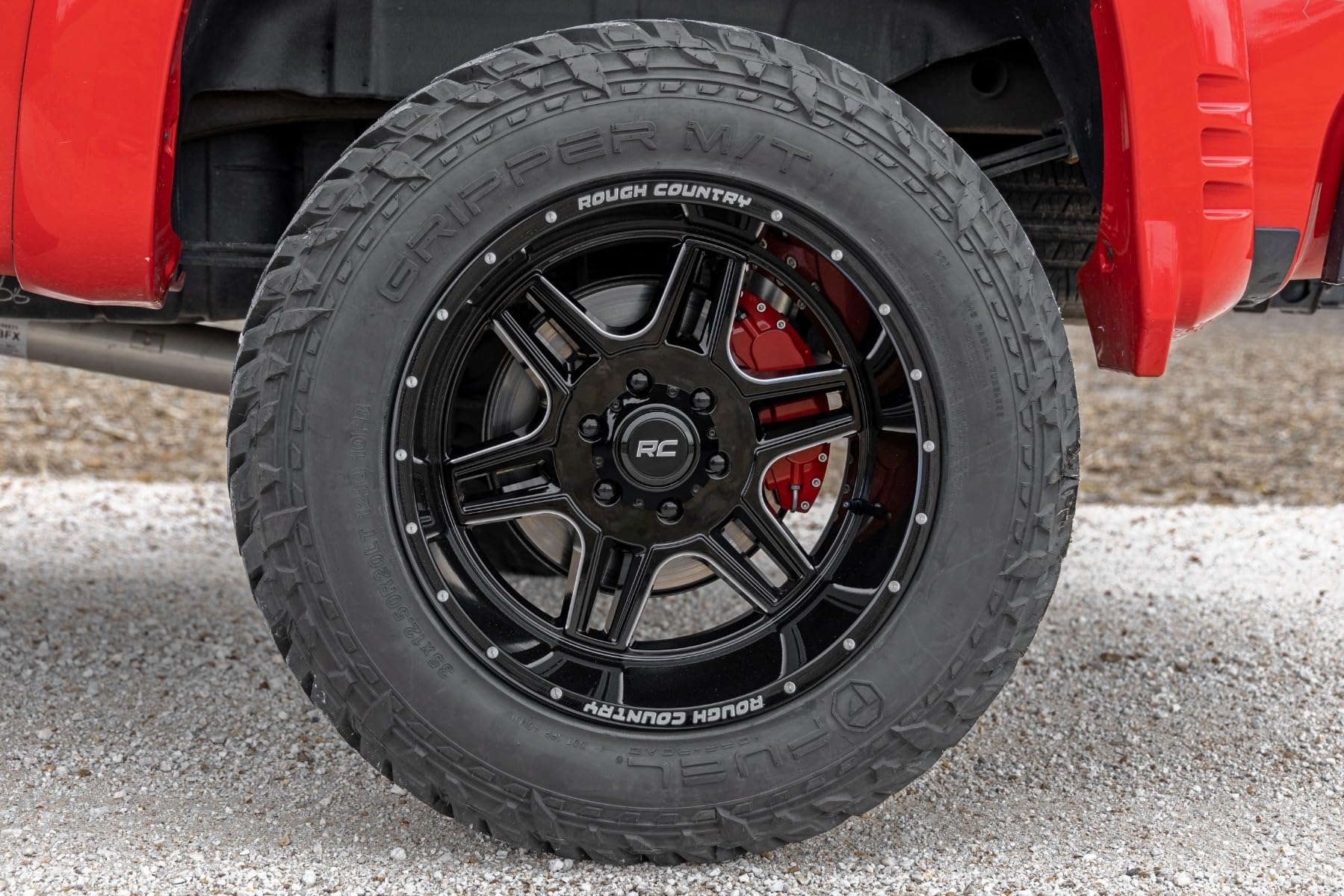 22x12 Rough Country 92 Series Wheel - 6x5.5 Bolt Pattern, 44mm Offset, Single-Piece Aluminum, Gloss Black with Milled Accents