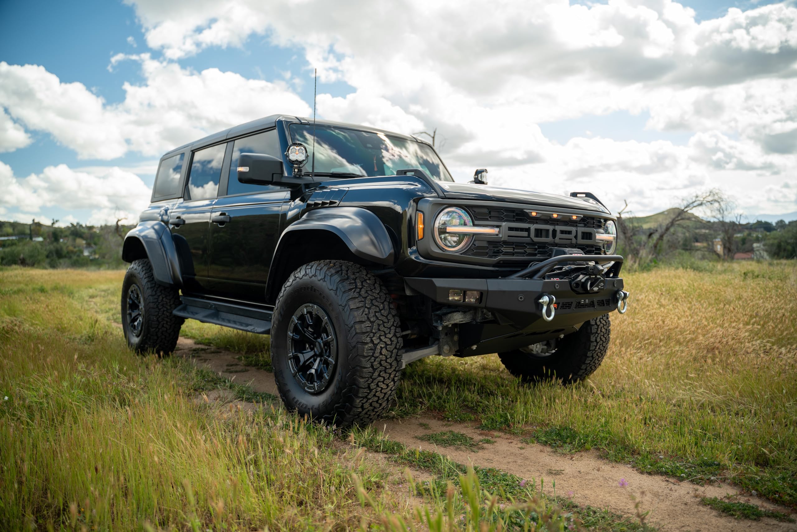 Offroad DV8 Spec Series Winch Front Bumper for 2022-2024 Ford Bronco Raptor | Two 1-inch D-Ring Mounts | One 20-inch LED Light Bar Mount | Bull Bar | Mounts four 3-inch Pod Lights on Wings