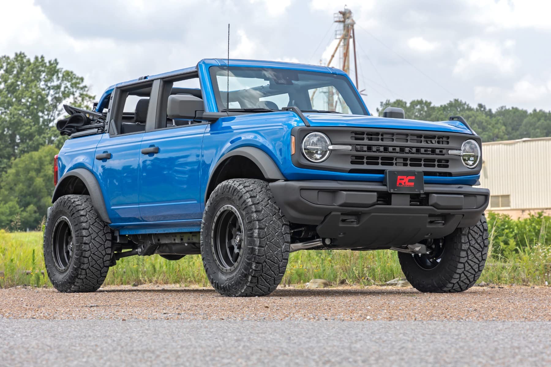2" Rough Country Strut Lift Kit with N3 Loaded Struts for Ford Bronco 4WD (2021-2025) - Front & Rear, Clears 35" Tires