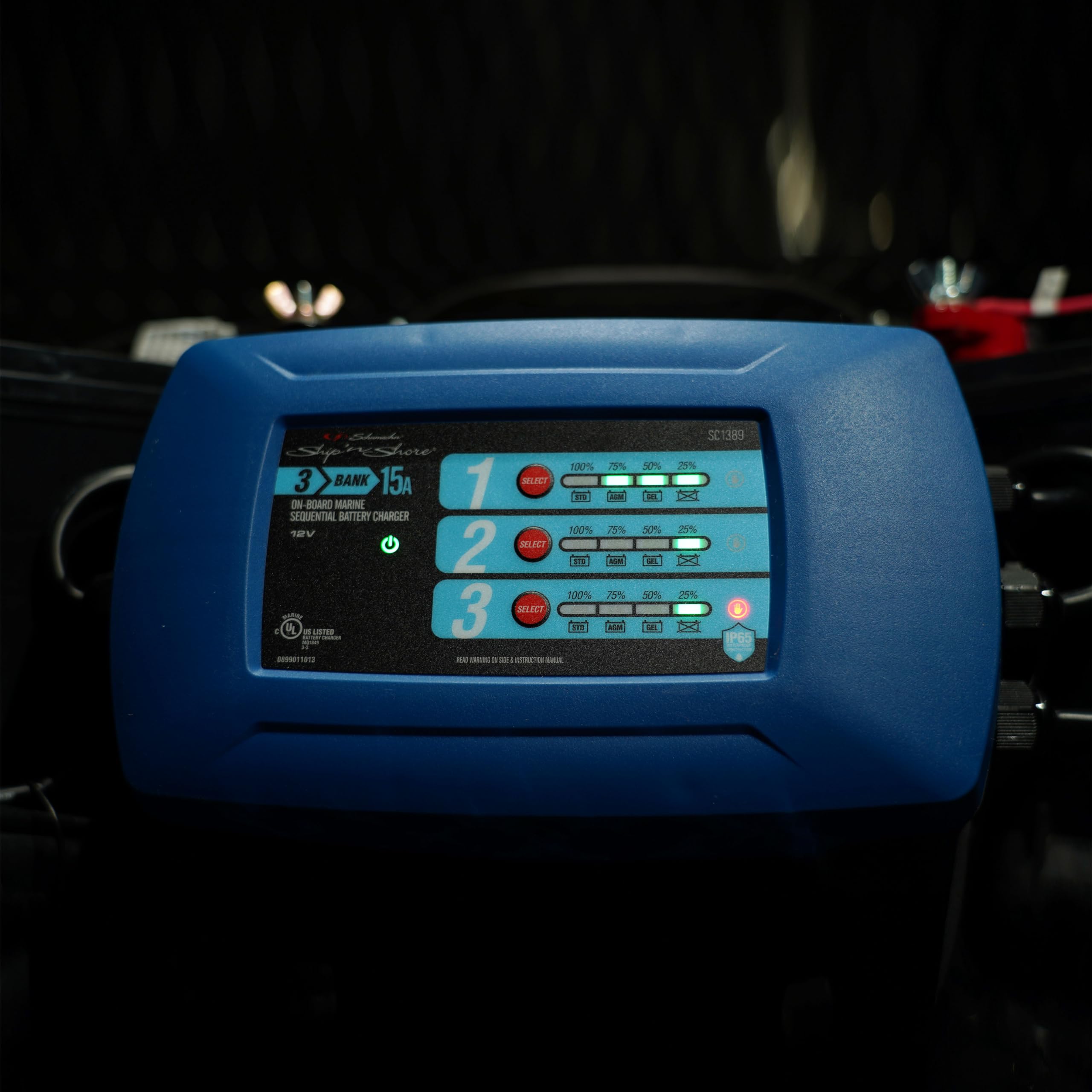 Fully Automatic Schumacher-SC1389 Direct-Mount 3-Battery Charger and Maintainer - 15 Amp, 12V - for Marine Batteries