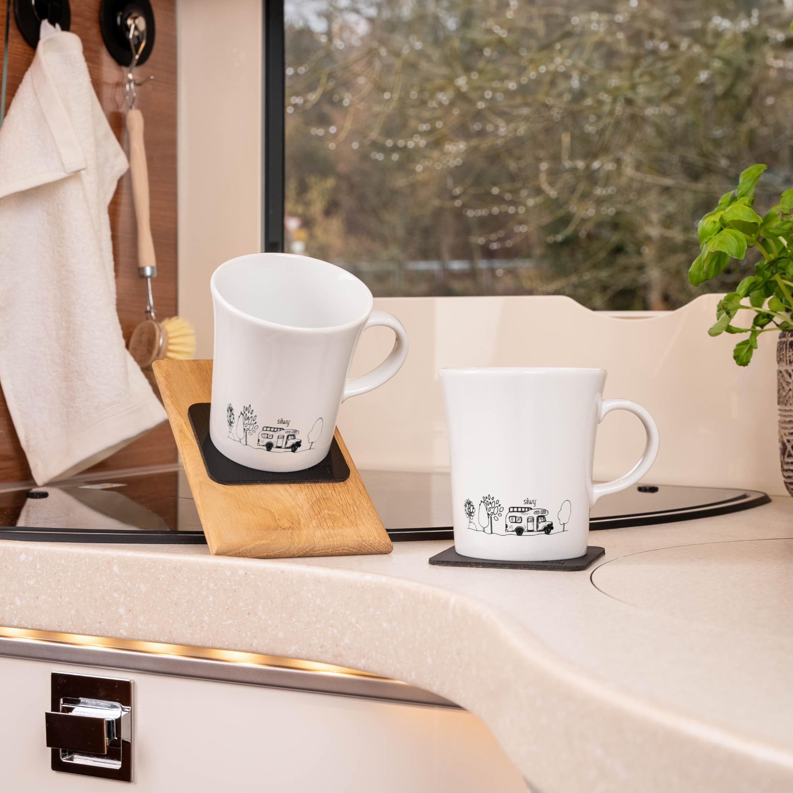 Porcelain Magnetic Handle Cups silwy Einfach Anziehend. Camping (Set of 2) Includes Two Metal Nano Gel Pads Black - Non-Slip Camping and Caravanning Cups, Boat and Yacht Accessories