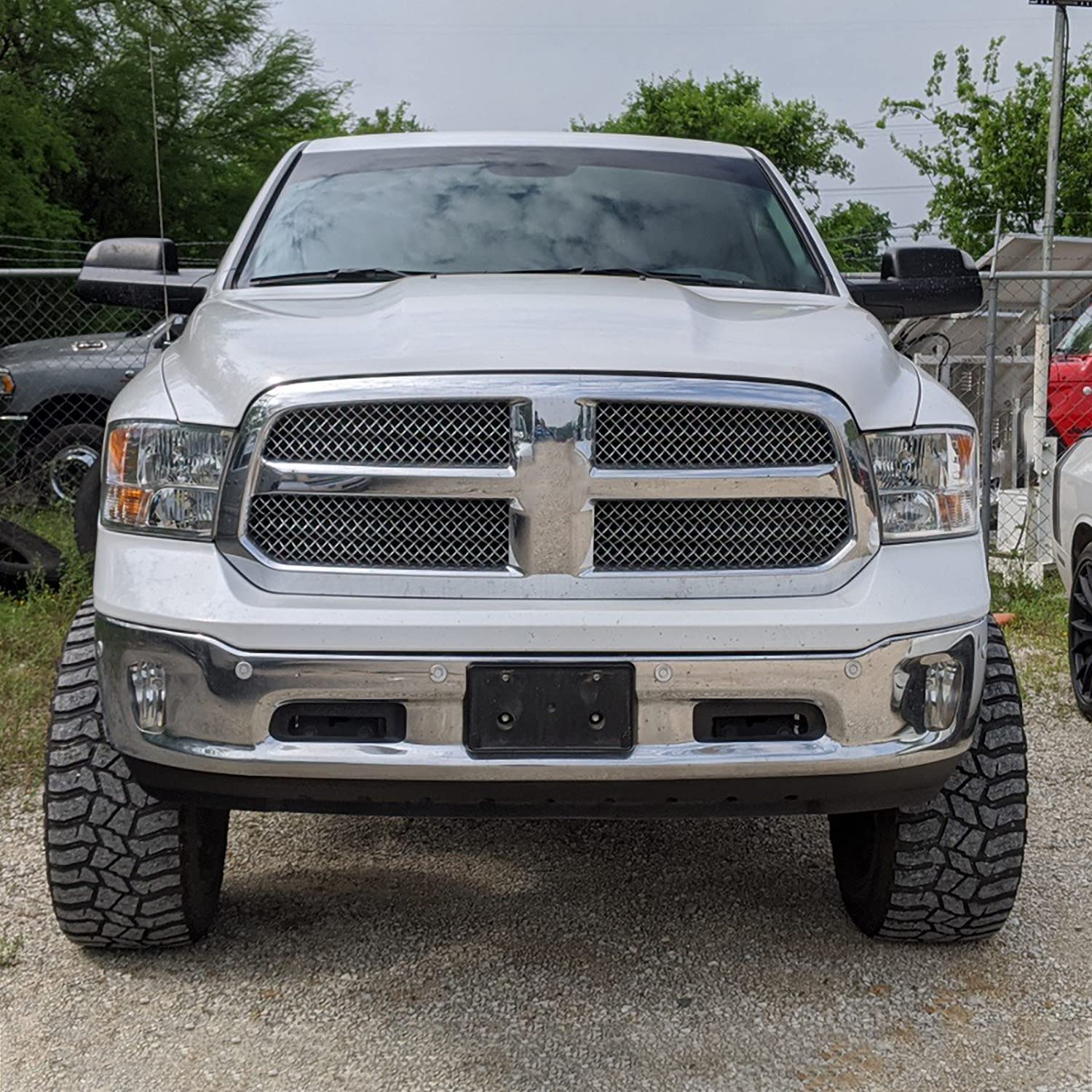 Fog Lights Spec-D Tuning Clear Lens + HB4(9006) Bulbs + Switch Included Compatible with Dodge Ram 1500 2013-2018 L+R Pair Assembly