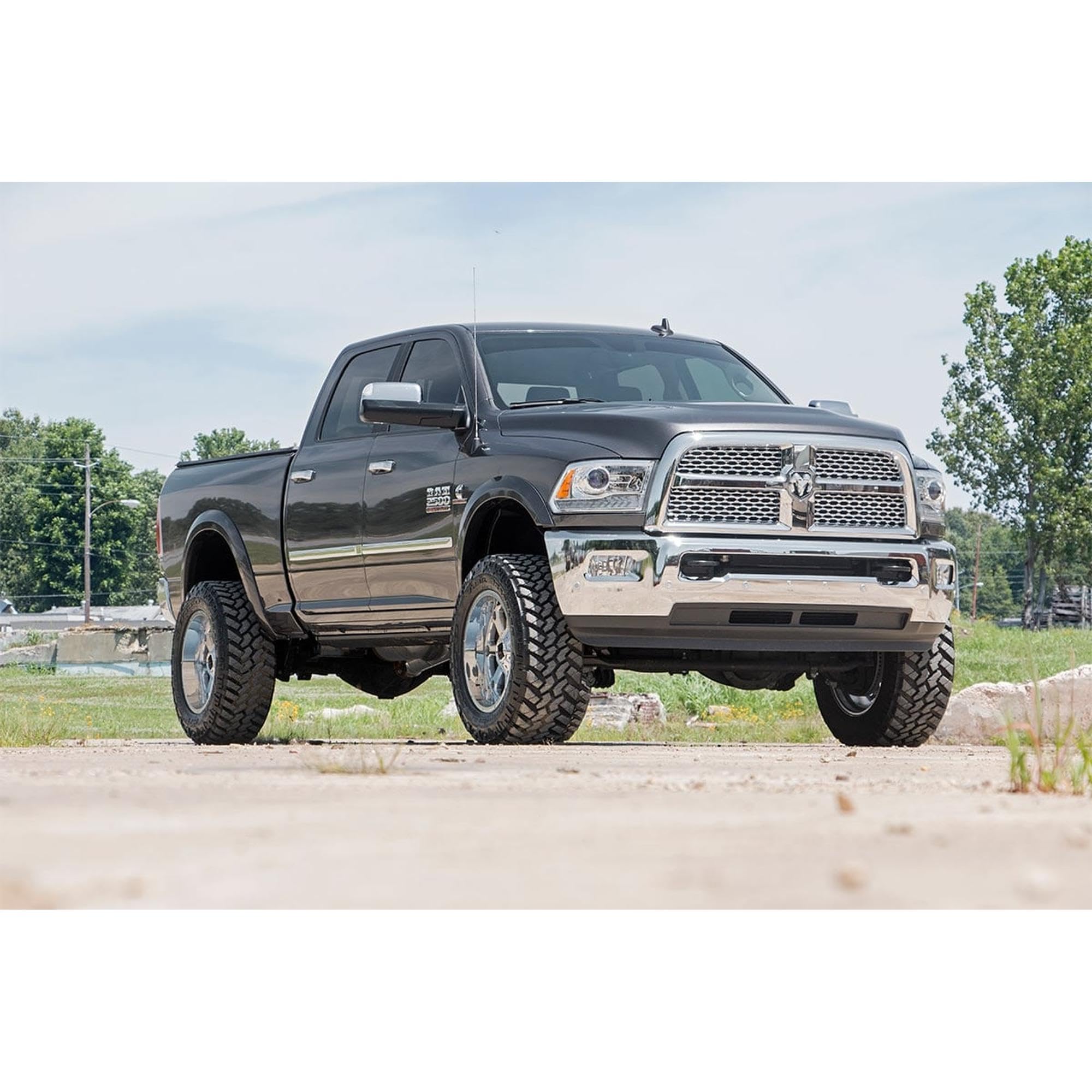 2.5" Rough Country Lift Kit w/M1 Shocks for 2014-2024 Ram 2500 4WD - 30240