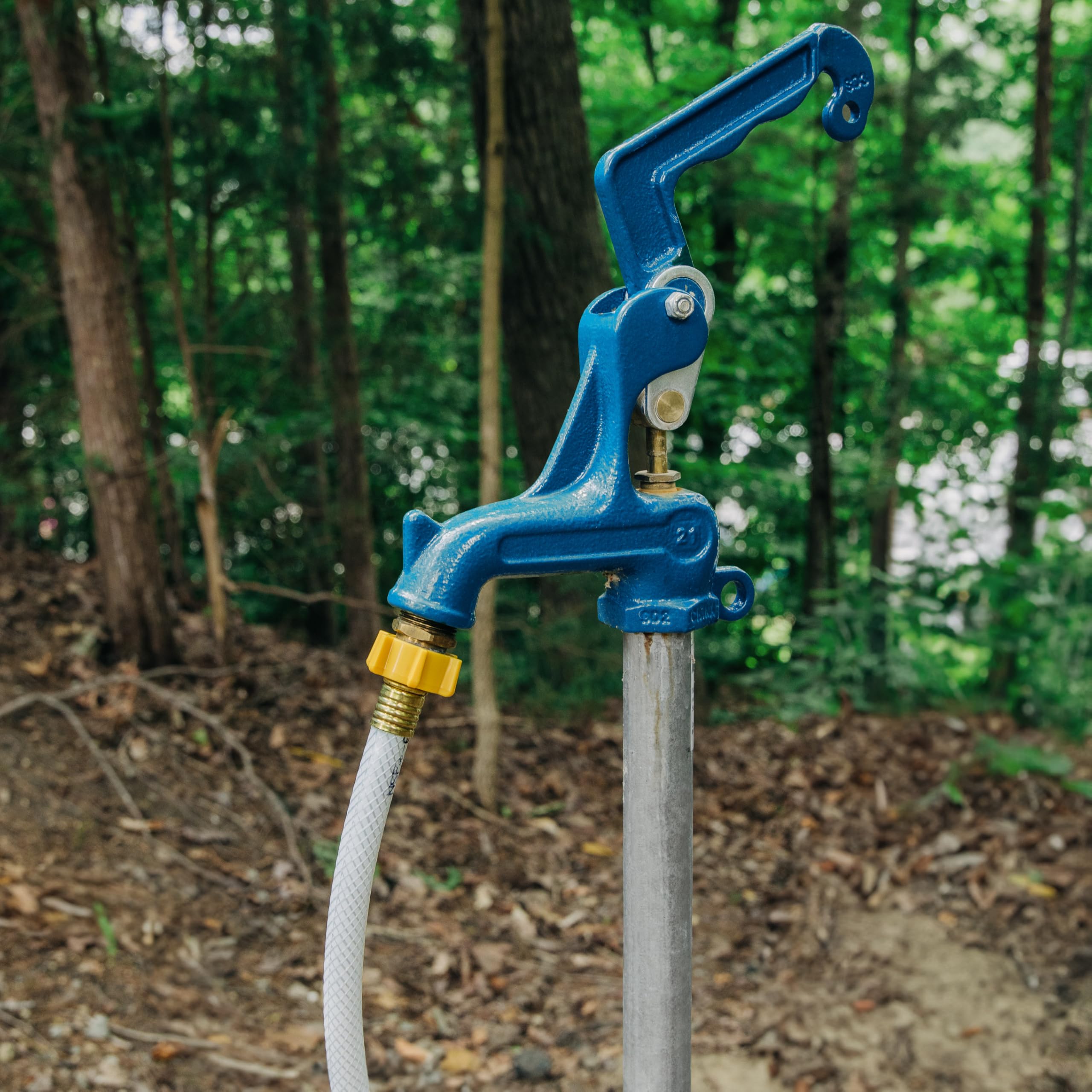 4-Ft Camco TastePURE Water Hose - RV Drinking Water Hose Contains No Lead, No BPA & No Phthalate - Features Reinforced Design & Crafted of PVC - 1/2” Inside Diameter, Made in the USA (22763)