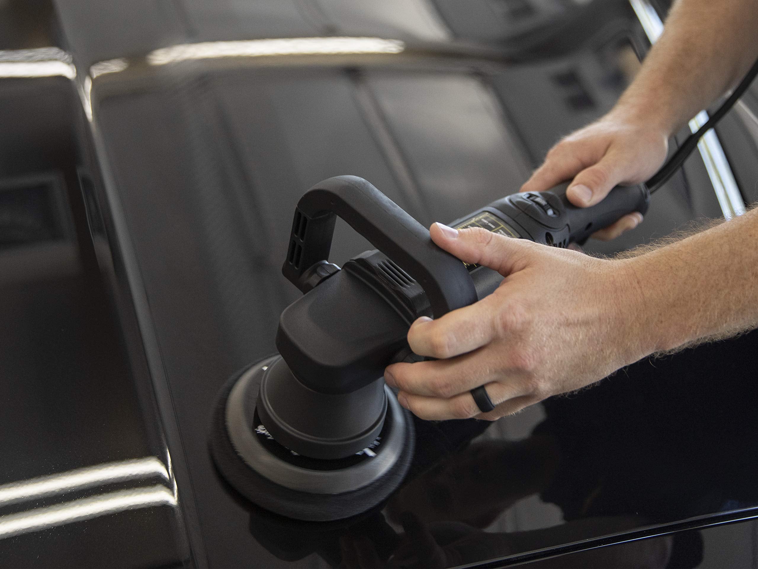Meguiar's 3 In 1 Wax - Advanced Wax Cleaner that Blends Defect and Scratch Removal, Car Polishing for a High Gloss, and Long-Lasting Paint Protection All in One Step, 16 Oz