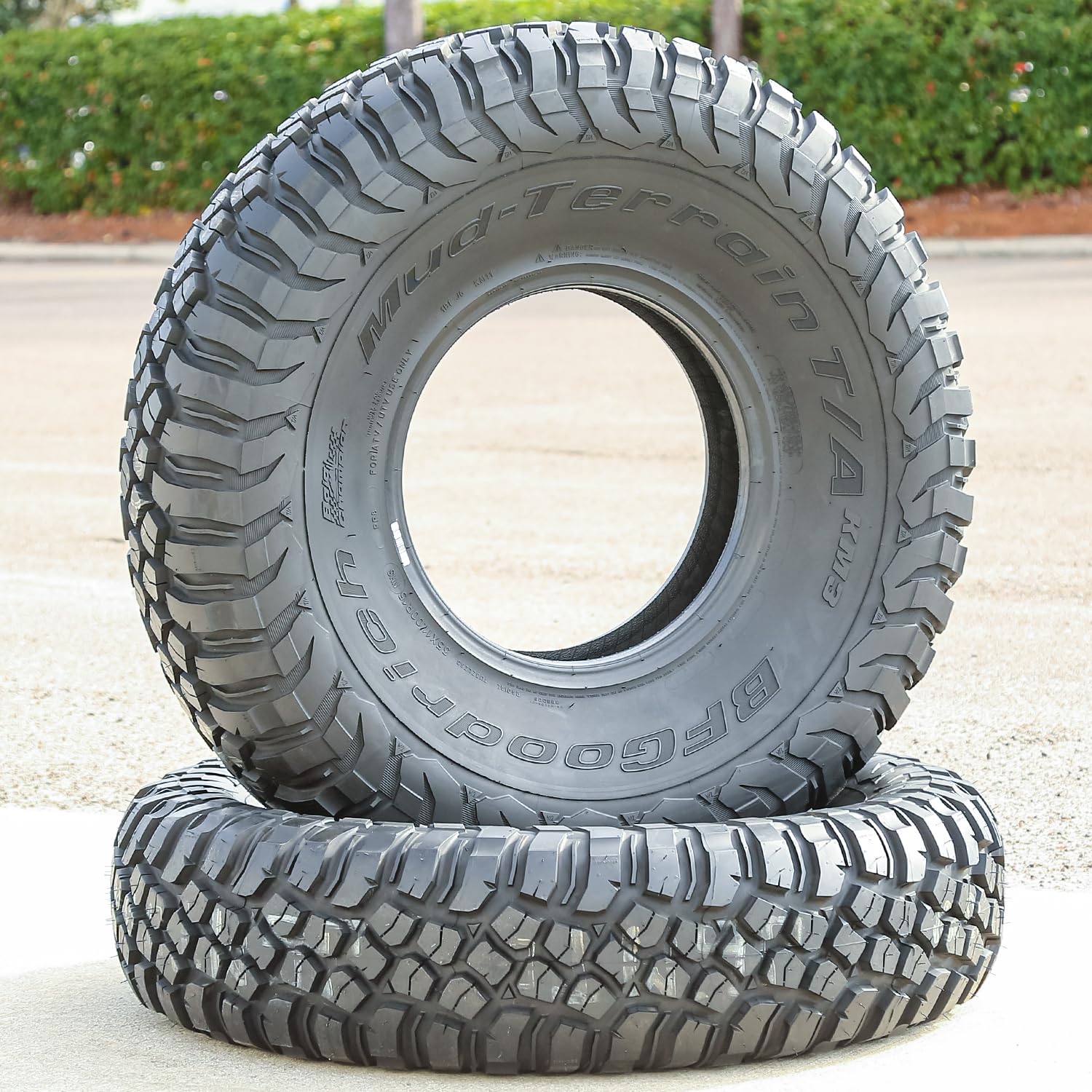 35X11.00R15NHS BFGoodrich MUDTER T/A KM3