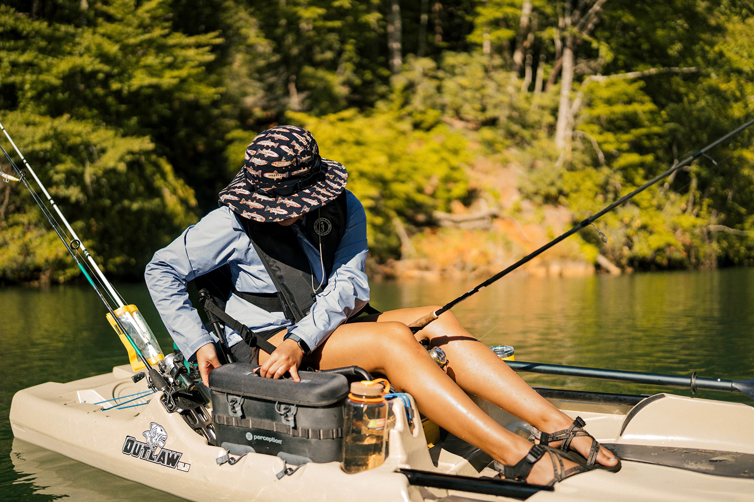 Outlaw 11.5 Perception Kayaks - Sit on Top Fishing Kayak - Fold Away Lawn Chair Seat - 4 Rod Holders - Integrated Tackle Trays - 11.5 ft - Moss Camo