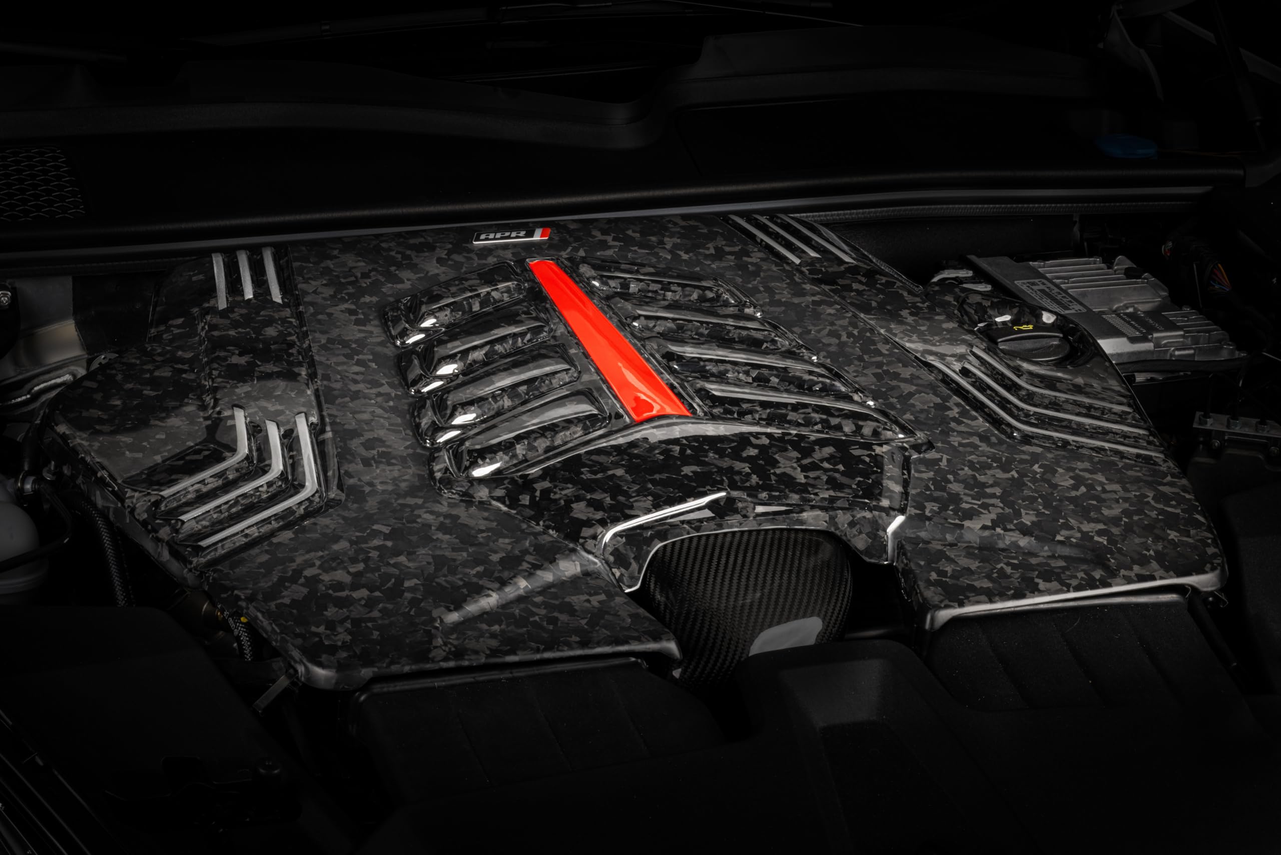 Forged Carbon Fiber Engine Cover APR 2.9T/3.0T/4.0T (4M) SUV