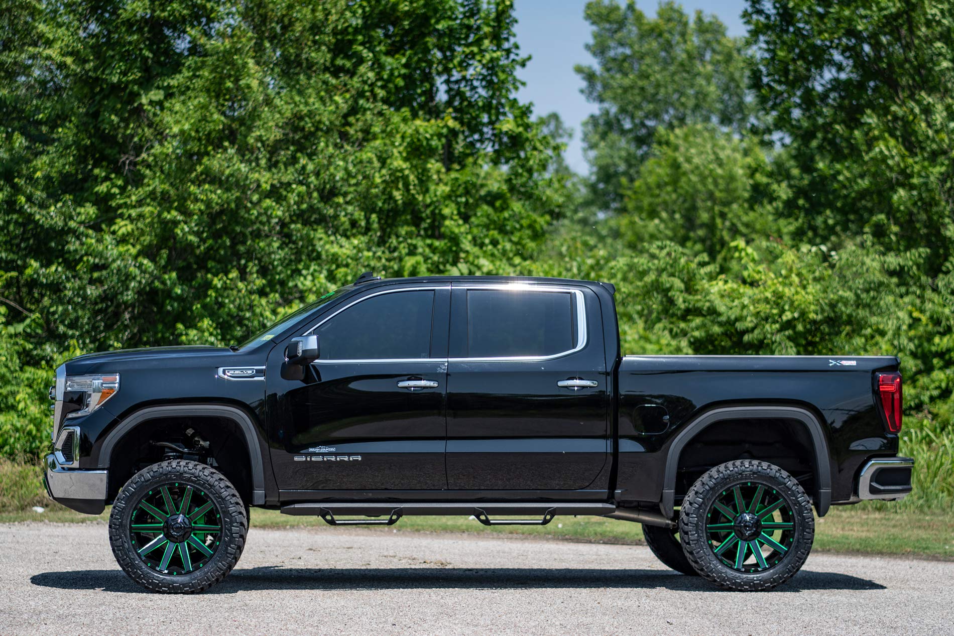 7" Lift Kit Rough Country for 2014-2016 GMC Denali 1500 | Magnetic Ride - 18102