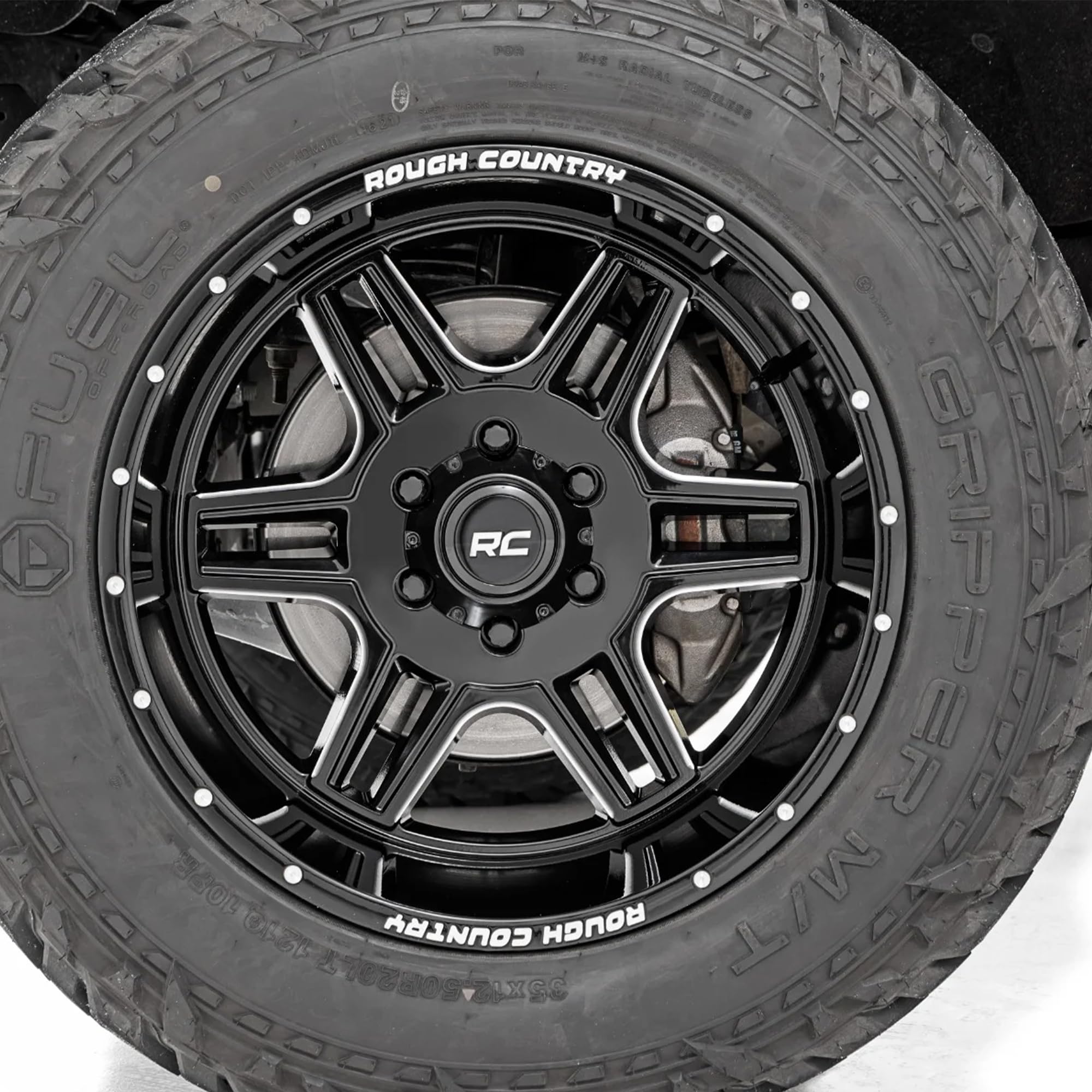 92 Series Rough Country Wheel - 18x9, 6x5.5 Bolt Pattern, +0mm Offset, Single-Piece Aluminum, Gloss Black with Milled Accents