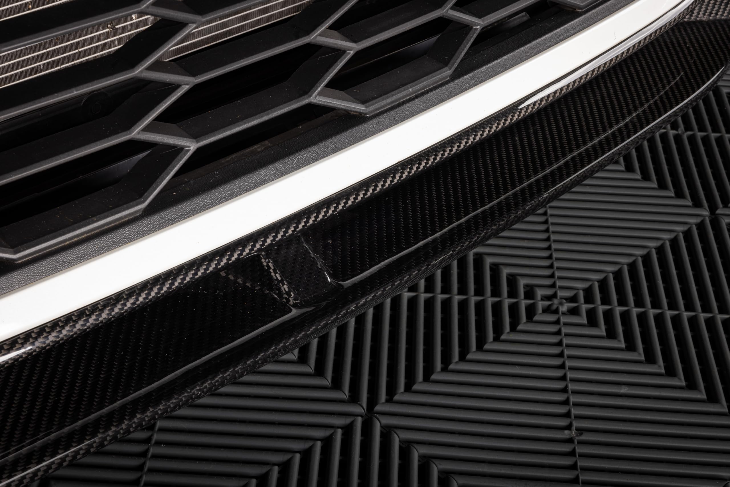 Carbon Fiber APR MS100237 Front Trim - Gloss