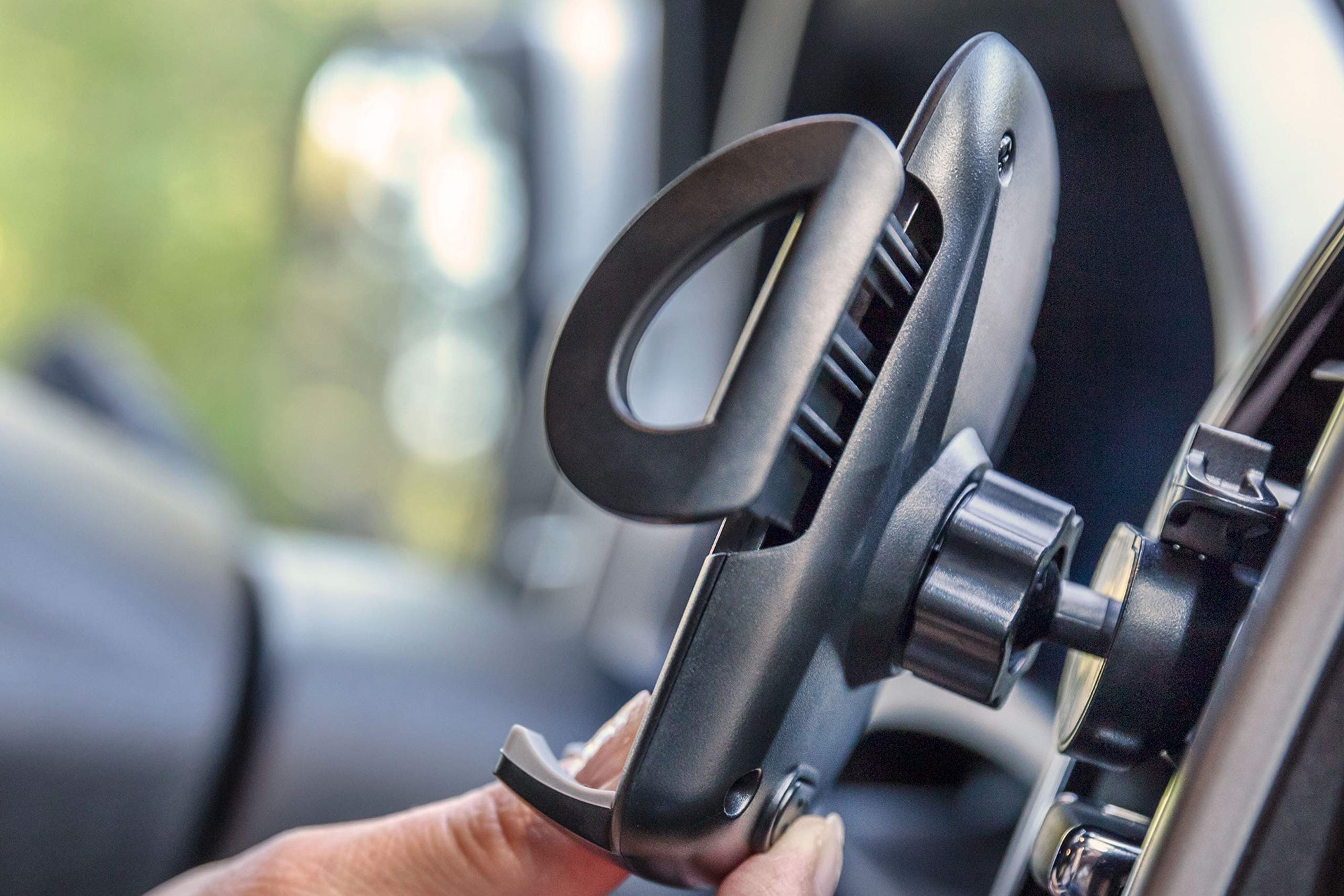 Universal Claw Mount Husky Liners Cell Phone Holder | 87001