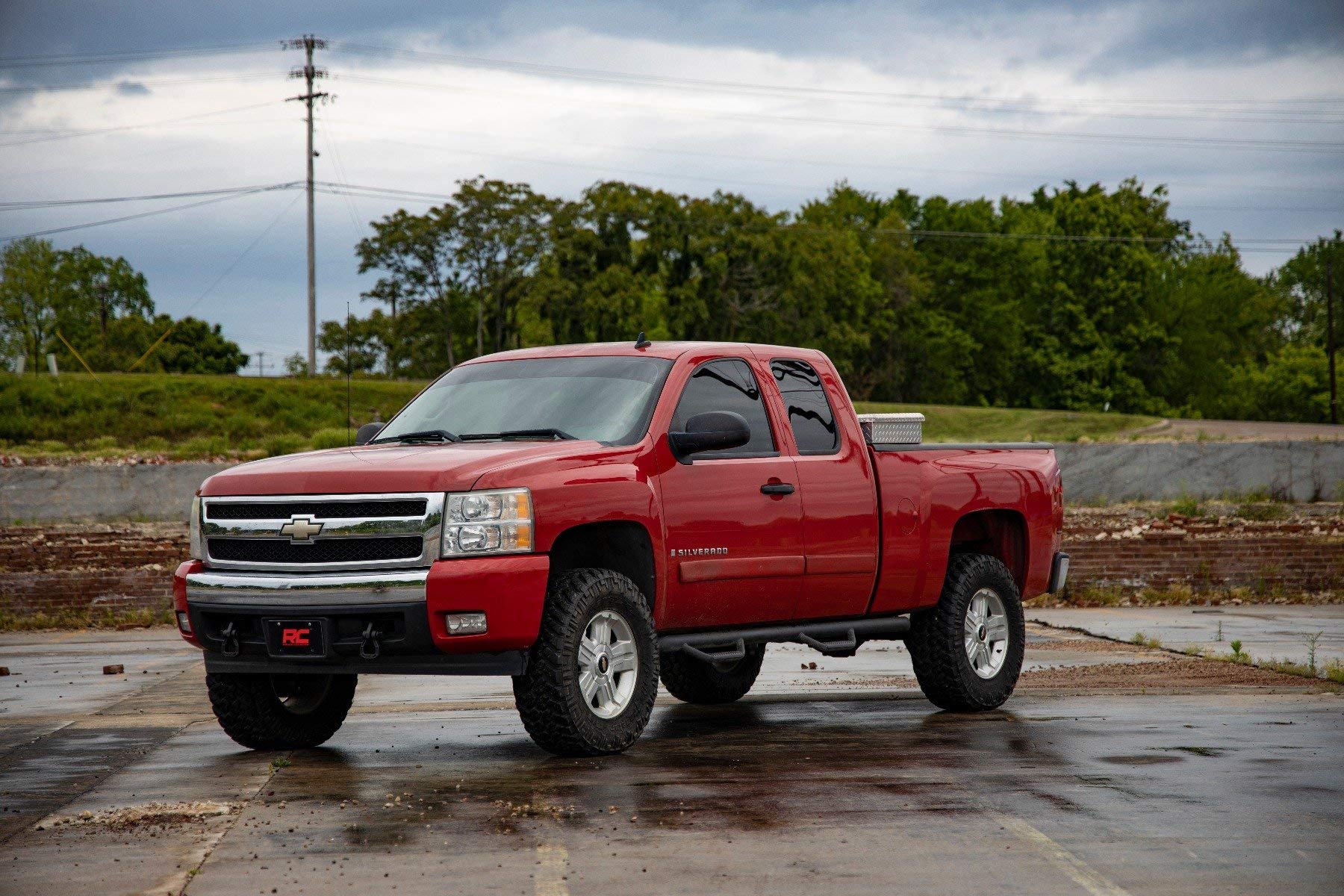 5" Rough Country Suspension Lift Kit with Premium N3 Shocks for Chevy Silverado & GMC Sierra 1500 (2007-2013) 2WD w/6 Lug Wheels