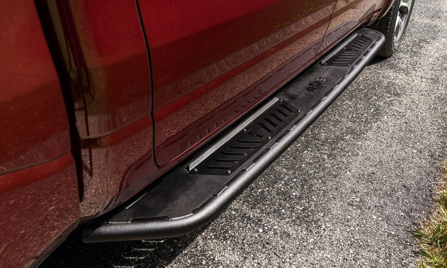 NBC07CC-TX N-Fab® Roan Running Board