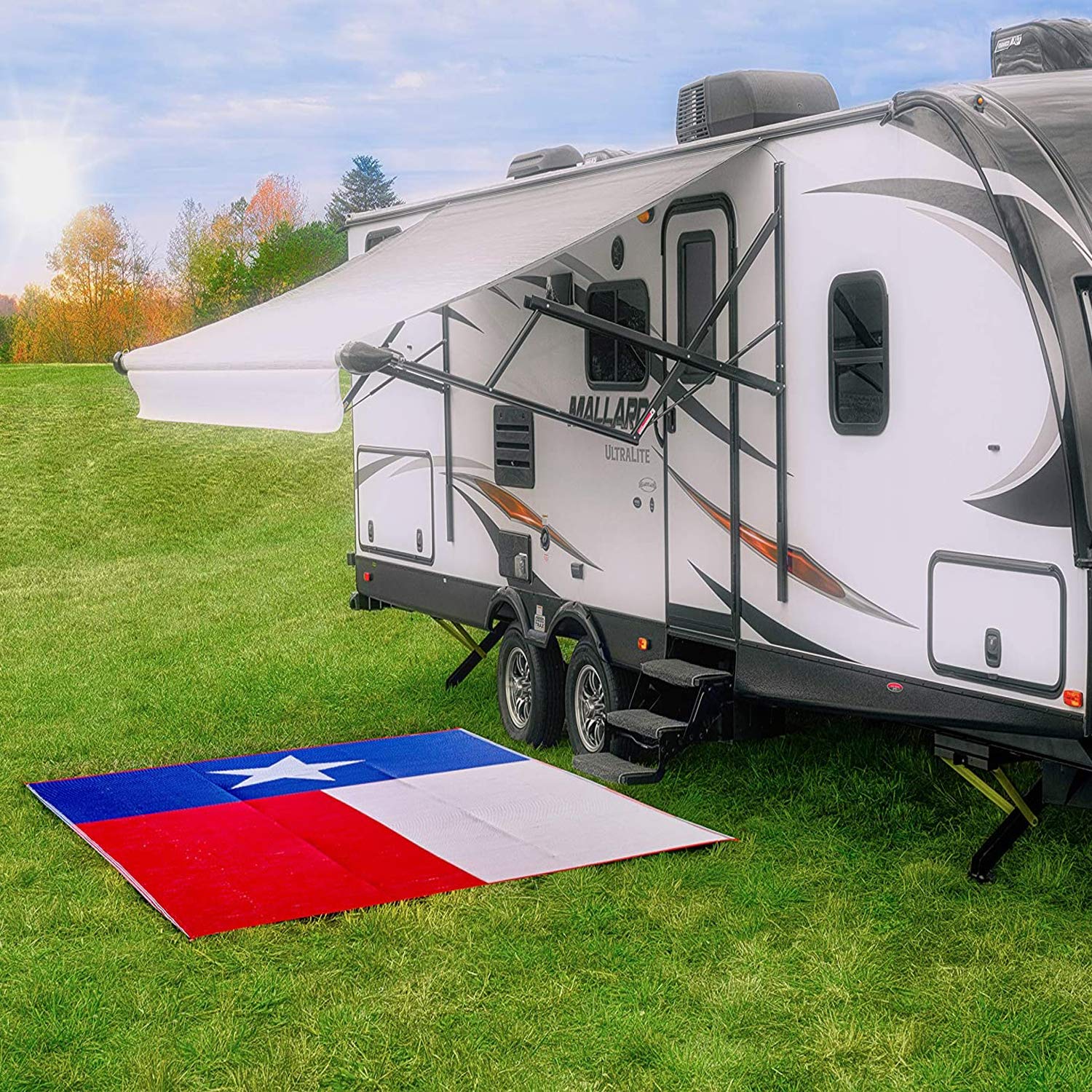 Camco Reversible Large Outdoor Patio Mat - Easy to Clean, Perfect for Picnics, Cookouts, Camping, and The Beach (9' x 12', Texas Flag Design) (42860)