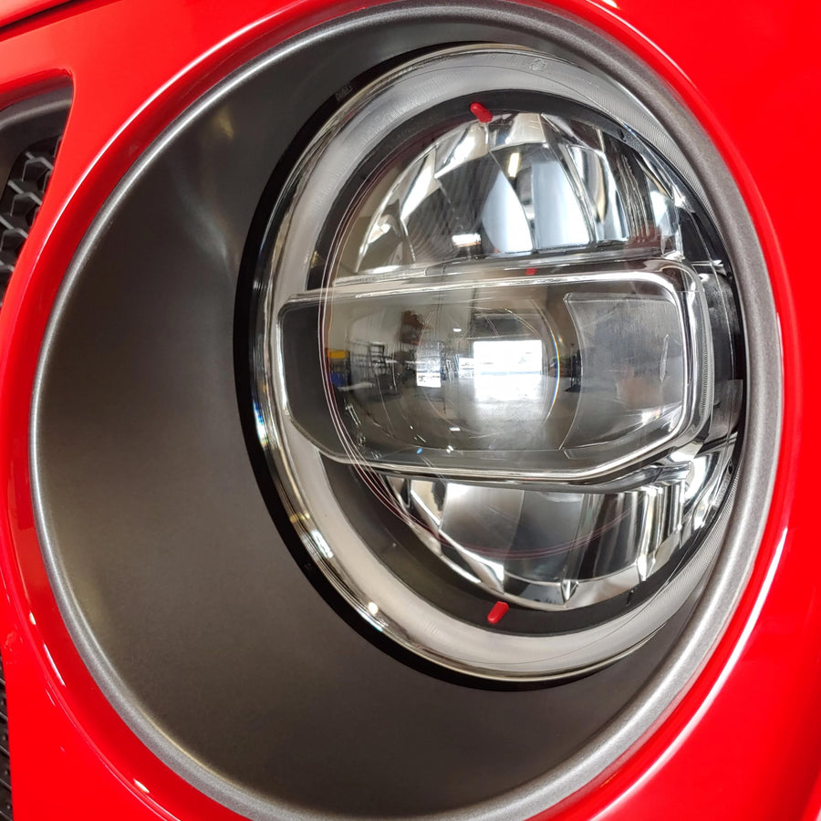 LED Headlights DV8 Offroad for 2018-2025 Wrangler JL and 2020-2025 Gladiator JT | Pair of Headlights | DOT Compliant | 9" Round | White Light Beam with Amber Halo Ring