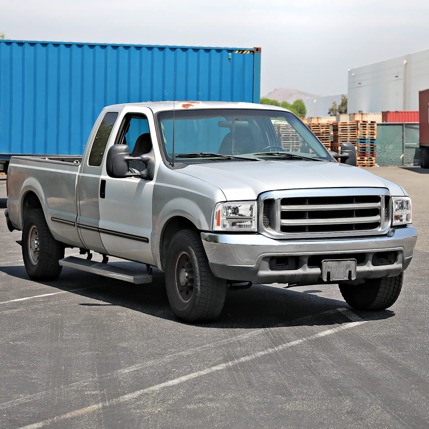 Chrome Headlights SPEC-D TUNING with LED Bar Compatible with 1999-2004 Ford F-250, F-350, F-450 SuperDuty, 2000-2004 Excursion, Left + Right Head Lights Assembly