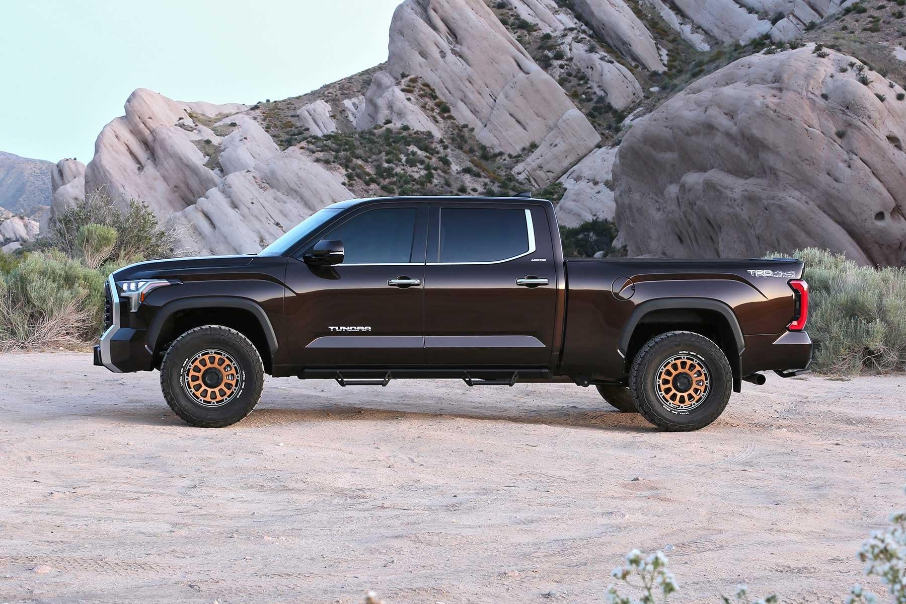 3 UCA KIT Fabtech W/UNIBALLS & FR SHK SPCRS & RR COIL SPACERS & RR PERF SHOCKS 2022 TUN K7086