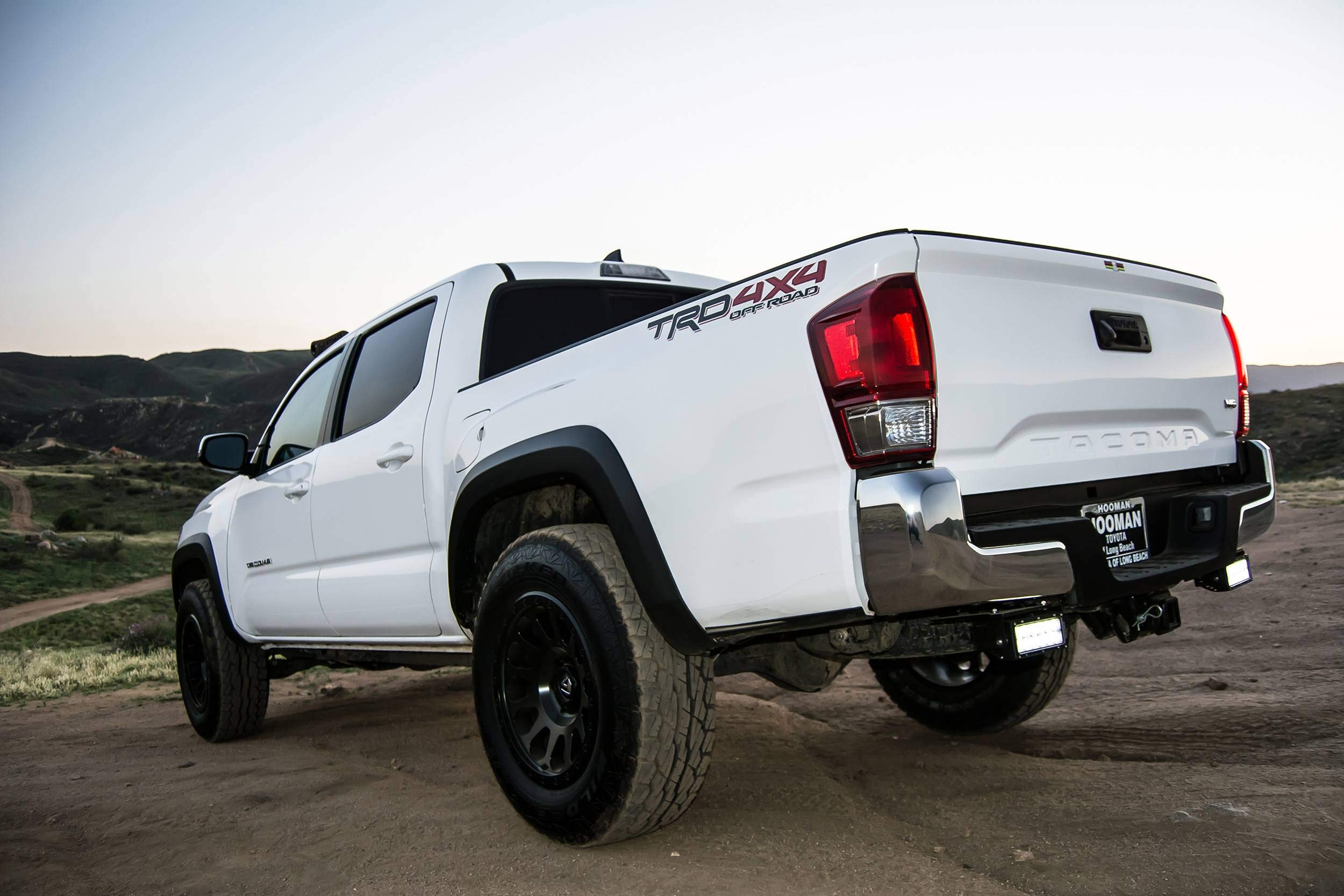 ZROADZ LED Mounting Bracket Front Roof - Compatible w/ 2005-2022 Toyota Tacoma - to Mount (1) 40 Inch ZROADZ or similar style Curved Light Bar (Not Included) - PN #Z339401