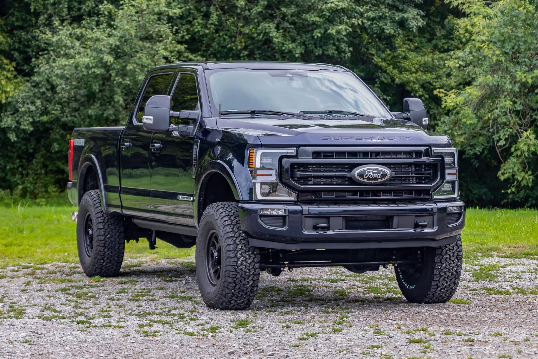 3" Rough Country Suspension Kit with M1 Shock Absorbers for Ford F-250/F-350 Super Duty Tremor Pkg (2019-2022) - Front & Rear Shocks