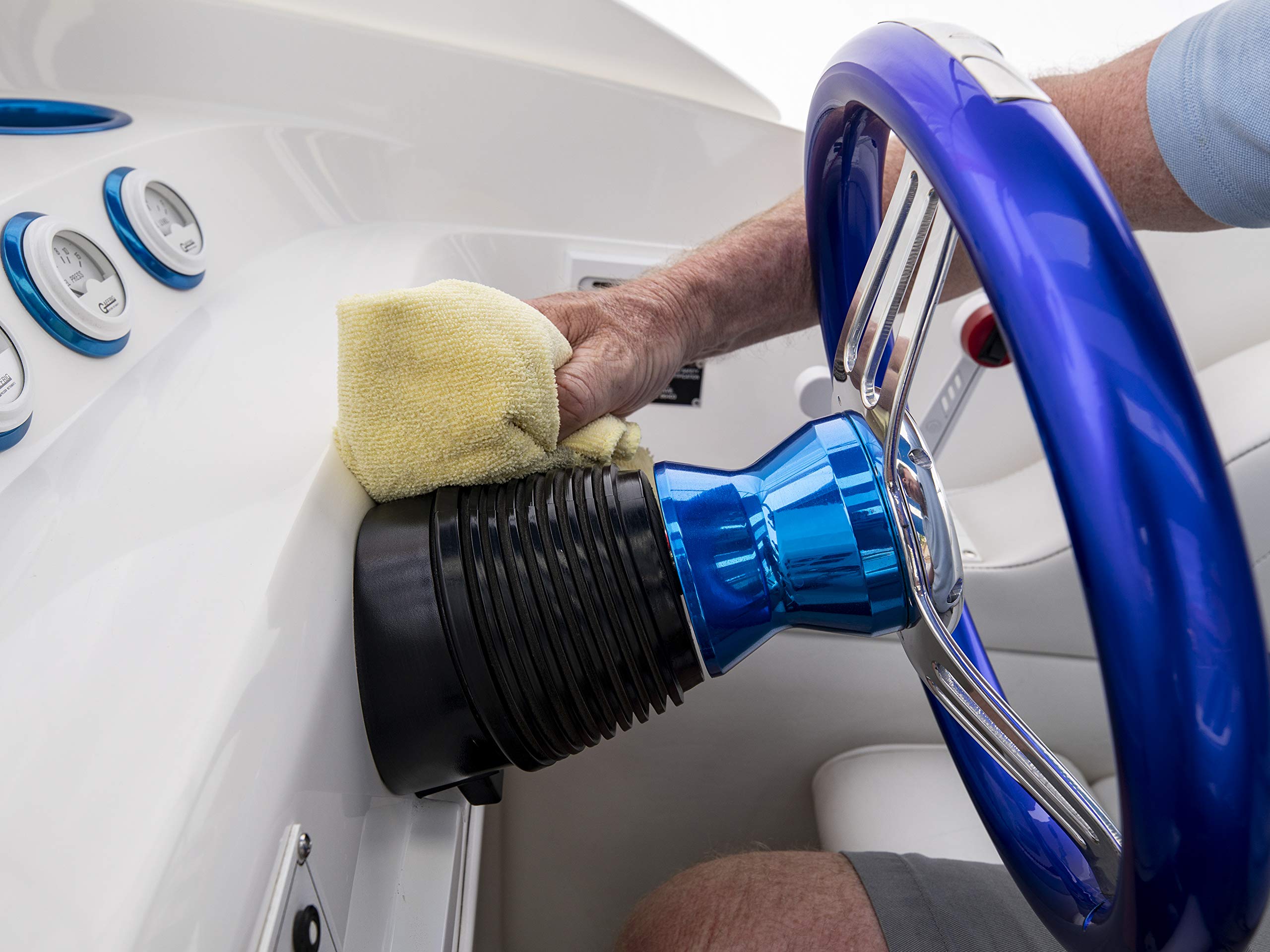 Marine/RV Vinyl & Rubber Cleaner & Protectant Meguiar's M5716, Boat Vinyl Cleaner & Protectant, Revitalize Plastic and Rubber with an Easy-to-Use Non-Greasy Formula, 16 Oz Spray Bottle