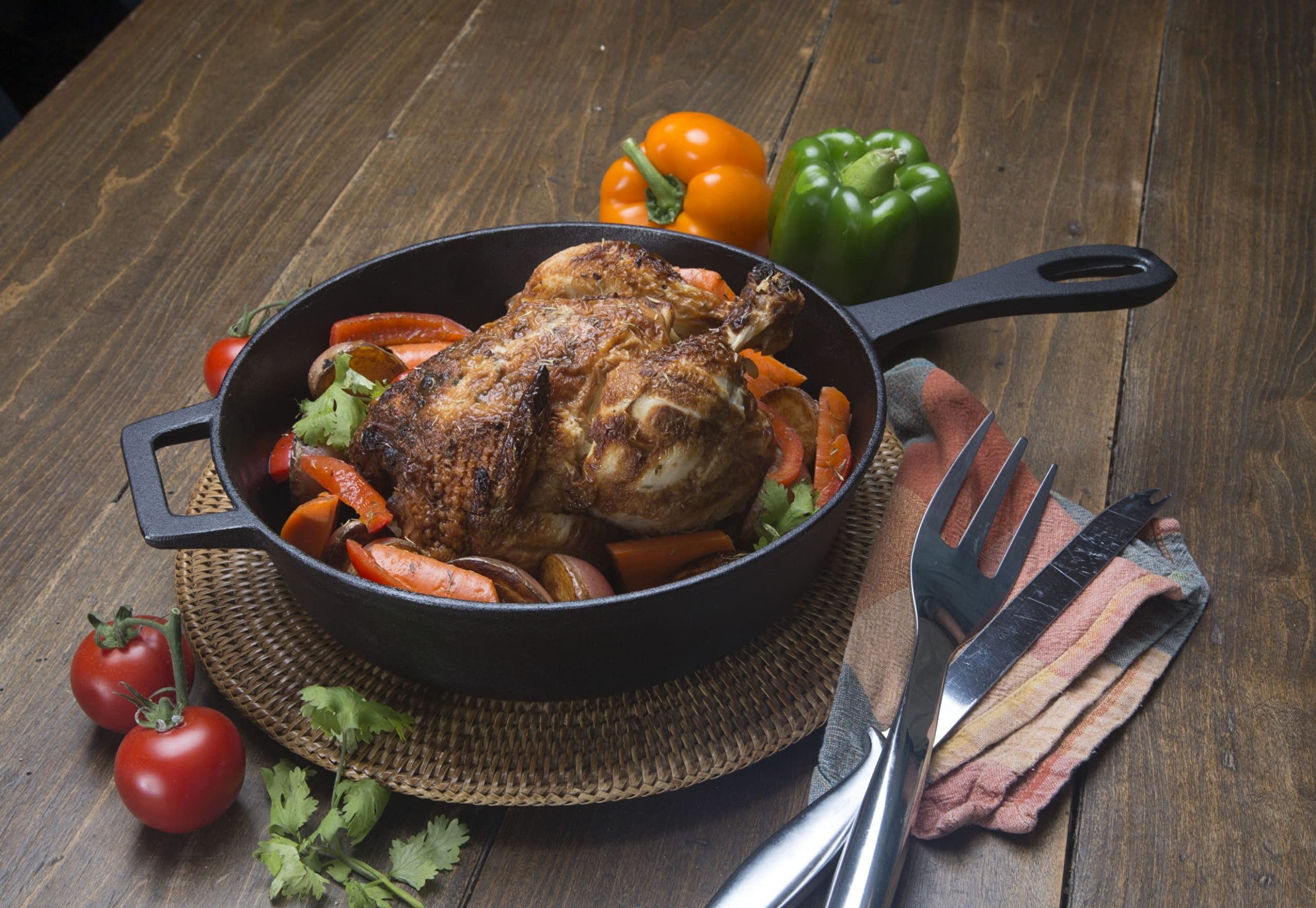 Bayou Classic 5-qt Cast Iron Covered Skillet w/ Domed Self-Basting Lid Features w/ Helper Handle Perfect For Searing & Braising Baking Apple Pies & Cobblers