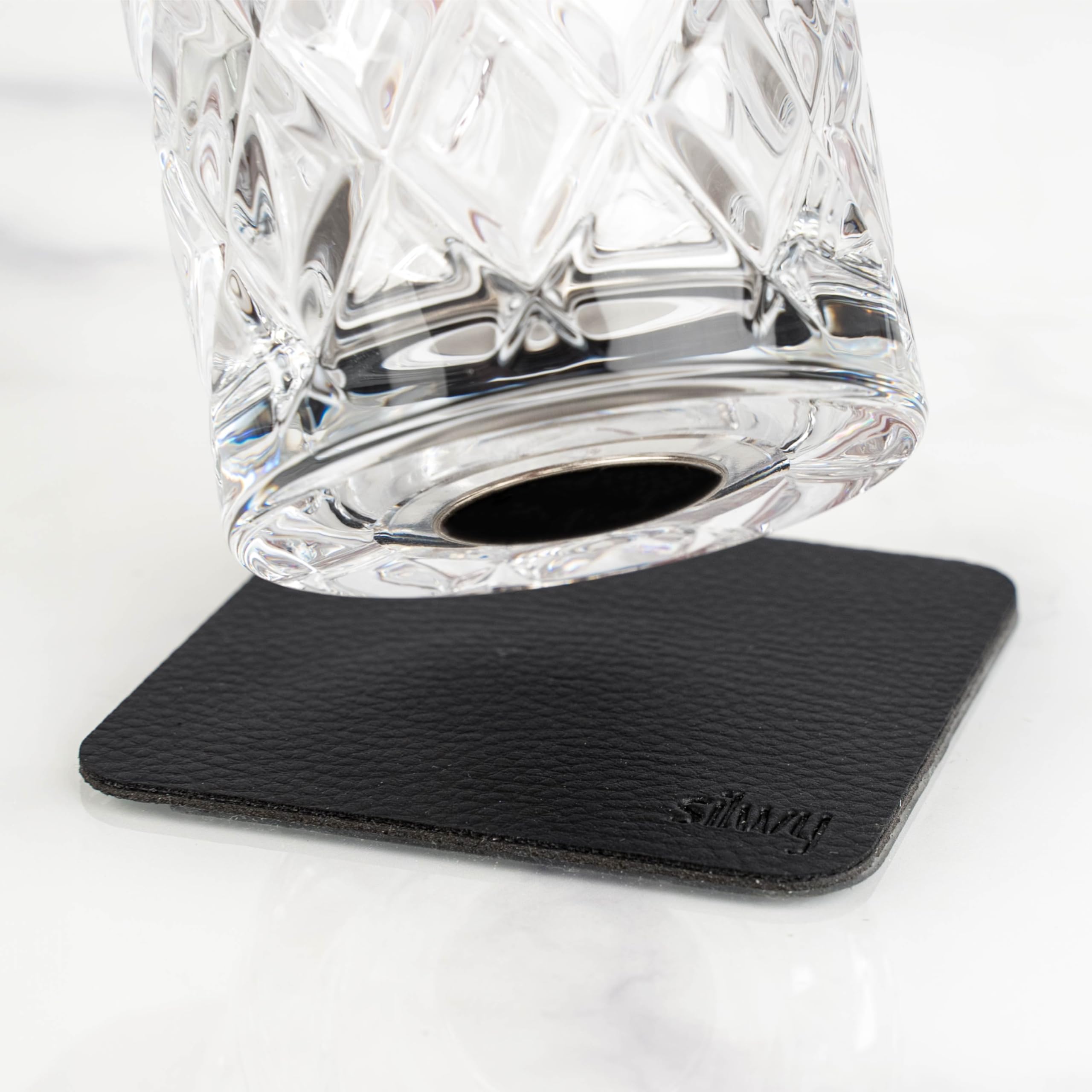 silwy® LONGDRINK Magnet-Kristallgläser 4er Set inkl. Vier wiederverwendbaren Metall-Nano-Gel-Pads - rutschfeste Magnetgläser für Camping, Caravaning und Boating COG: 0 / Price: 119,95