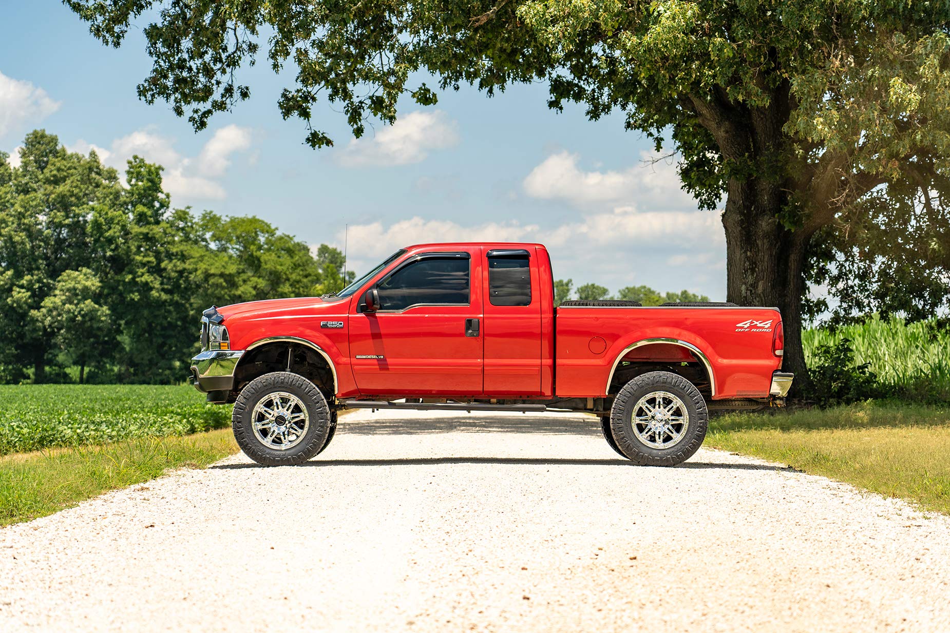 8" Lift Kit Rough Country w/V2 Shocks for 05-07 Super Duty | Diesel - 590.20