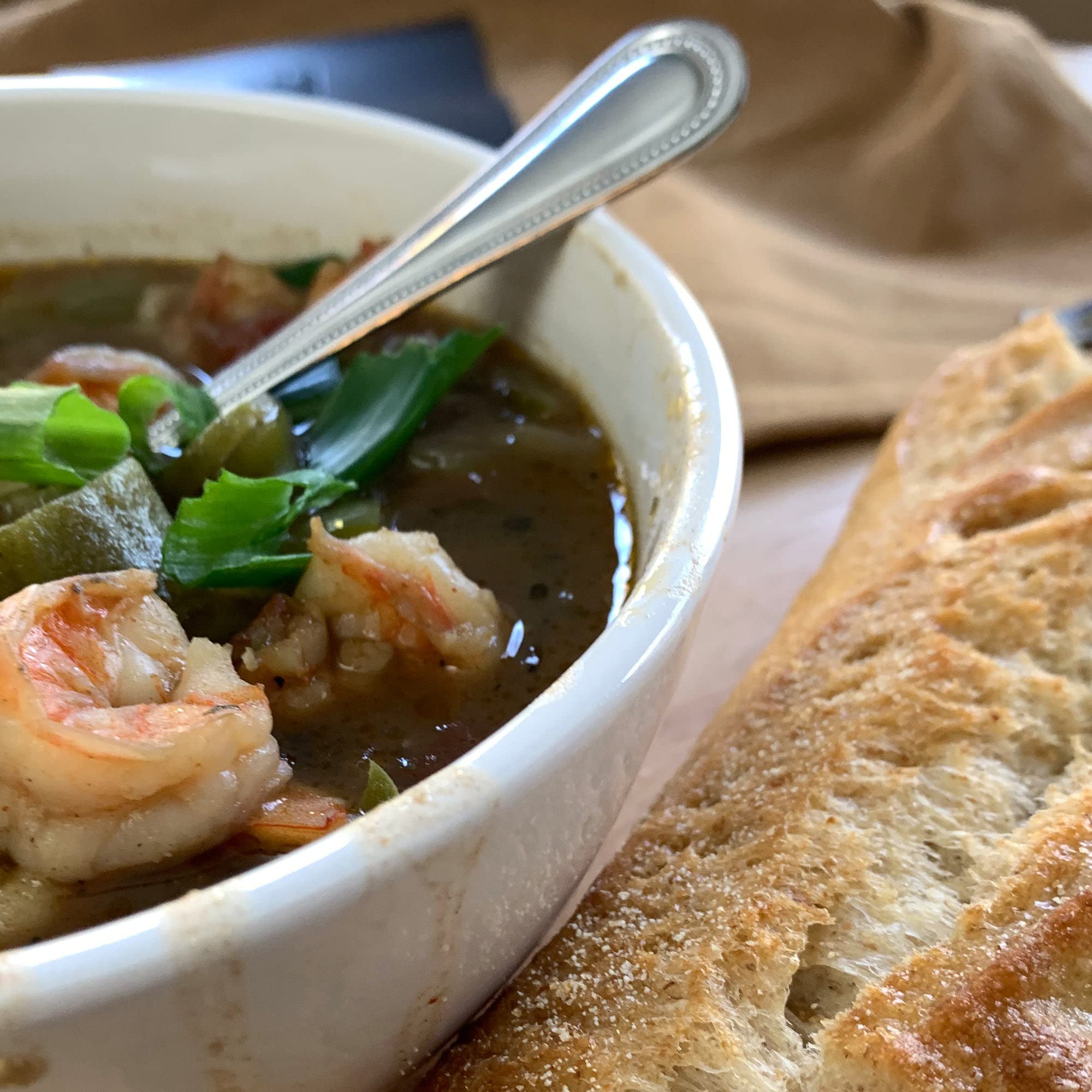 7-gallon Bayou Classic Cast Iron Jambalaya Pot
