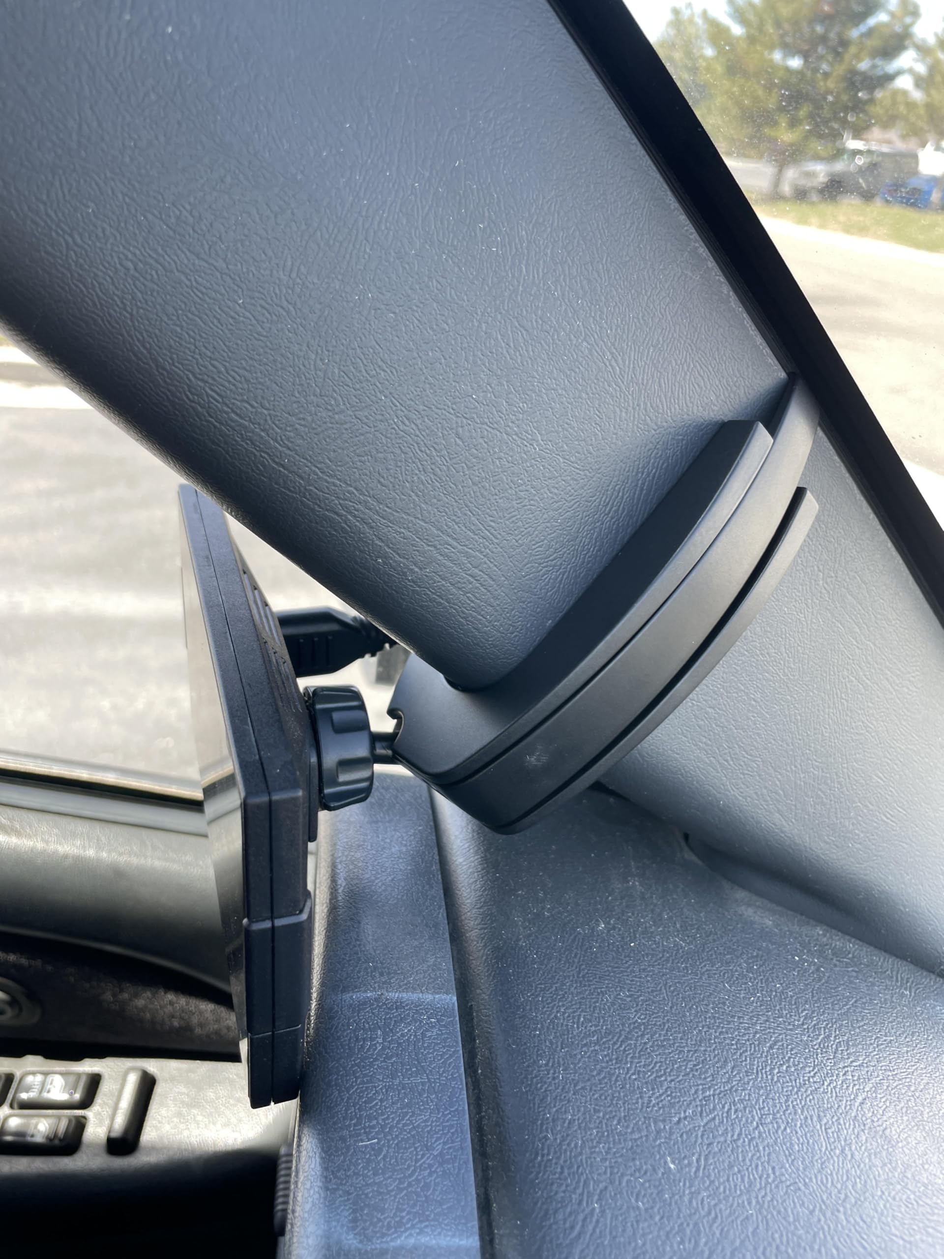 CTS3 Edge Pillar Display Mount 28602