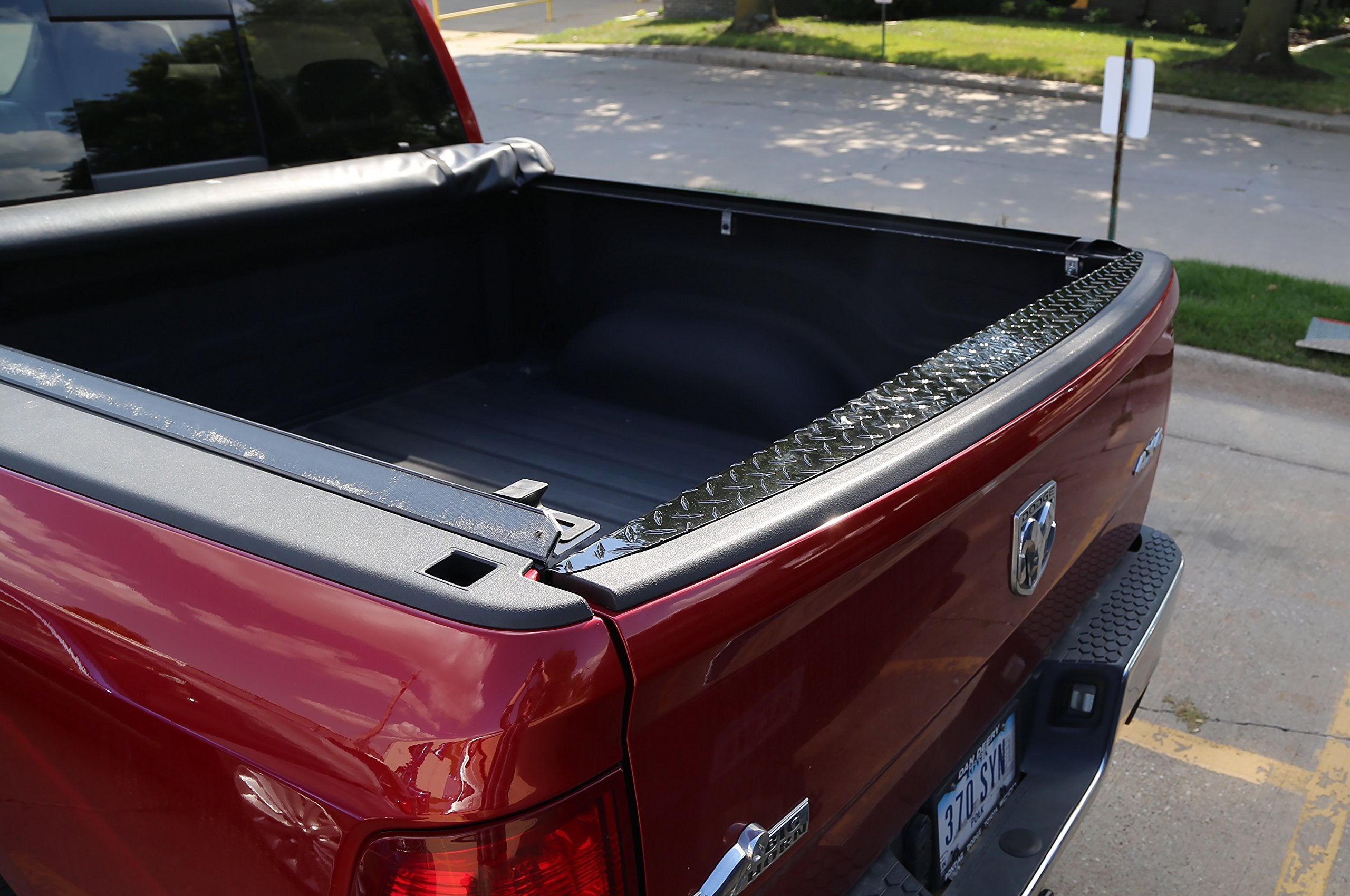 DZ2144B Dee Zee Tailgate Protector