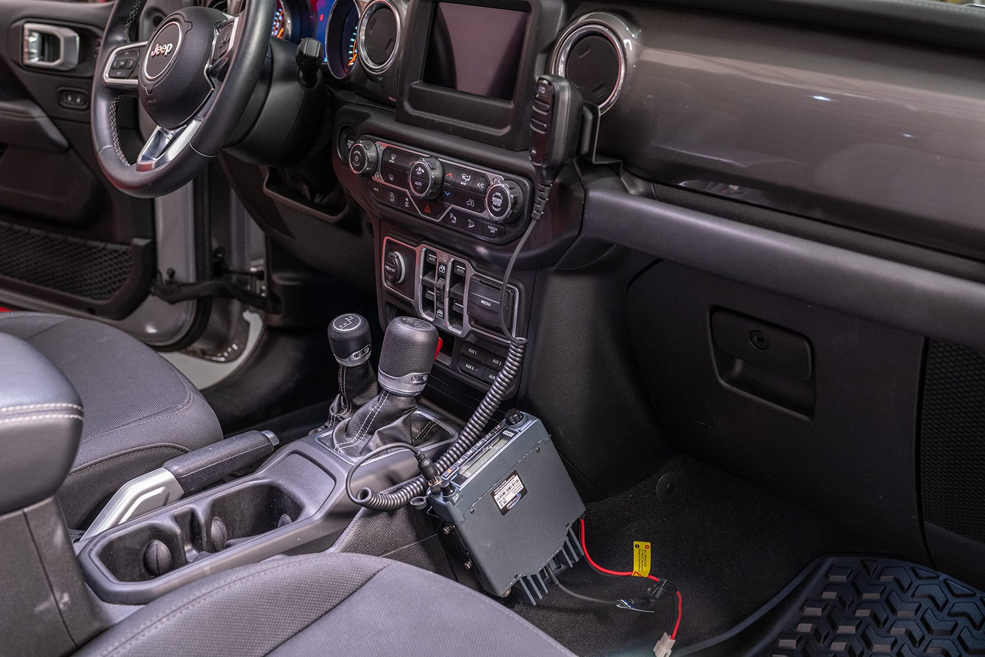 Race Radio Mount Rugged Ridge for Jeep Wrangler JL | Steel, Black | 13551.06 | Fits 2018-2025 Jeep Wrangler JL
