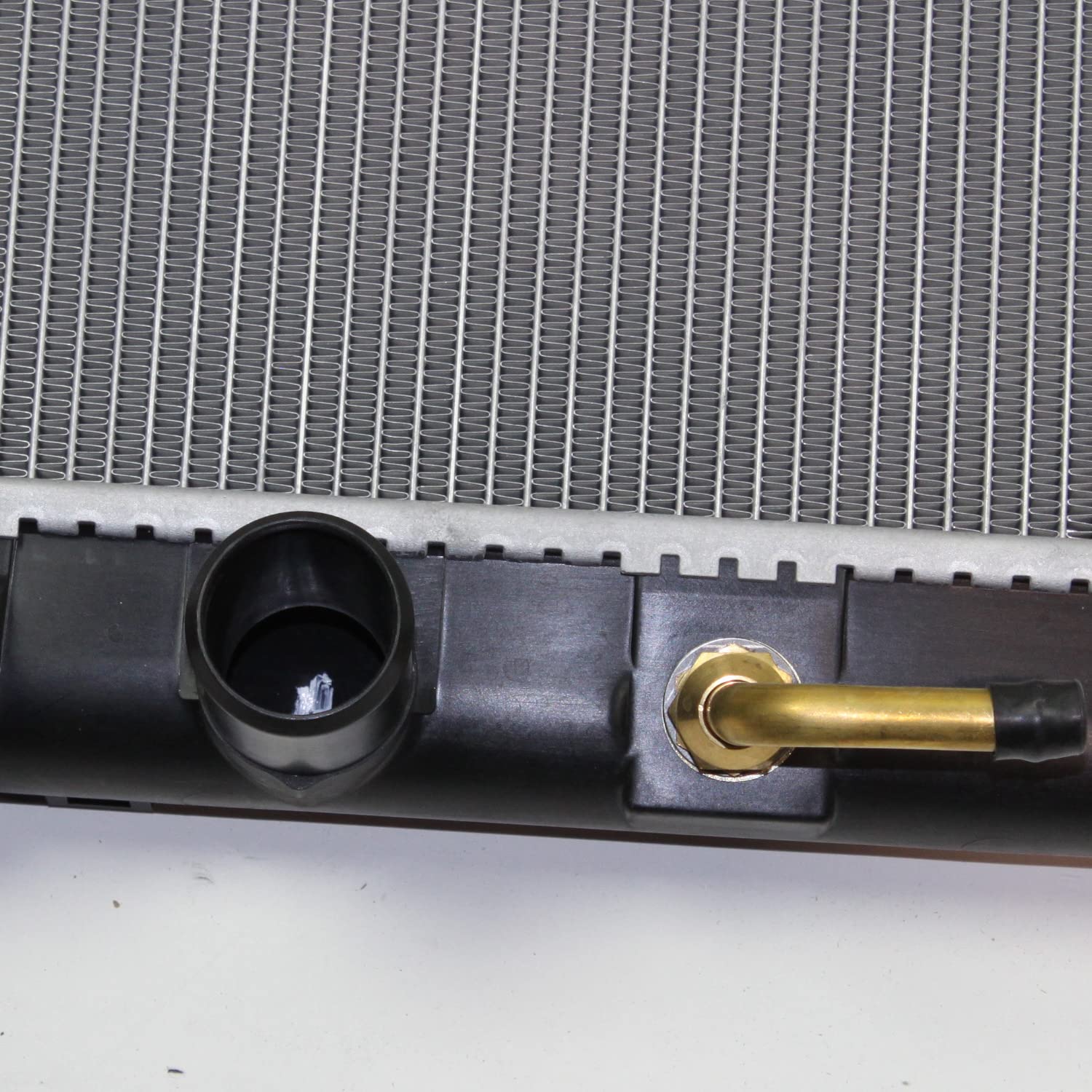 Radiator TYC 13136 Compatible with 2009-2012 Suzuki Grand Vitara
