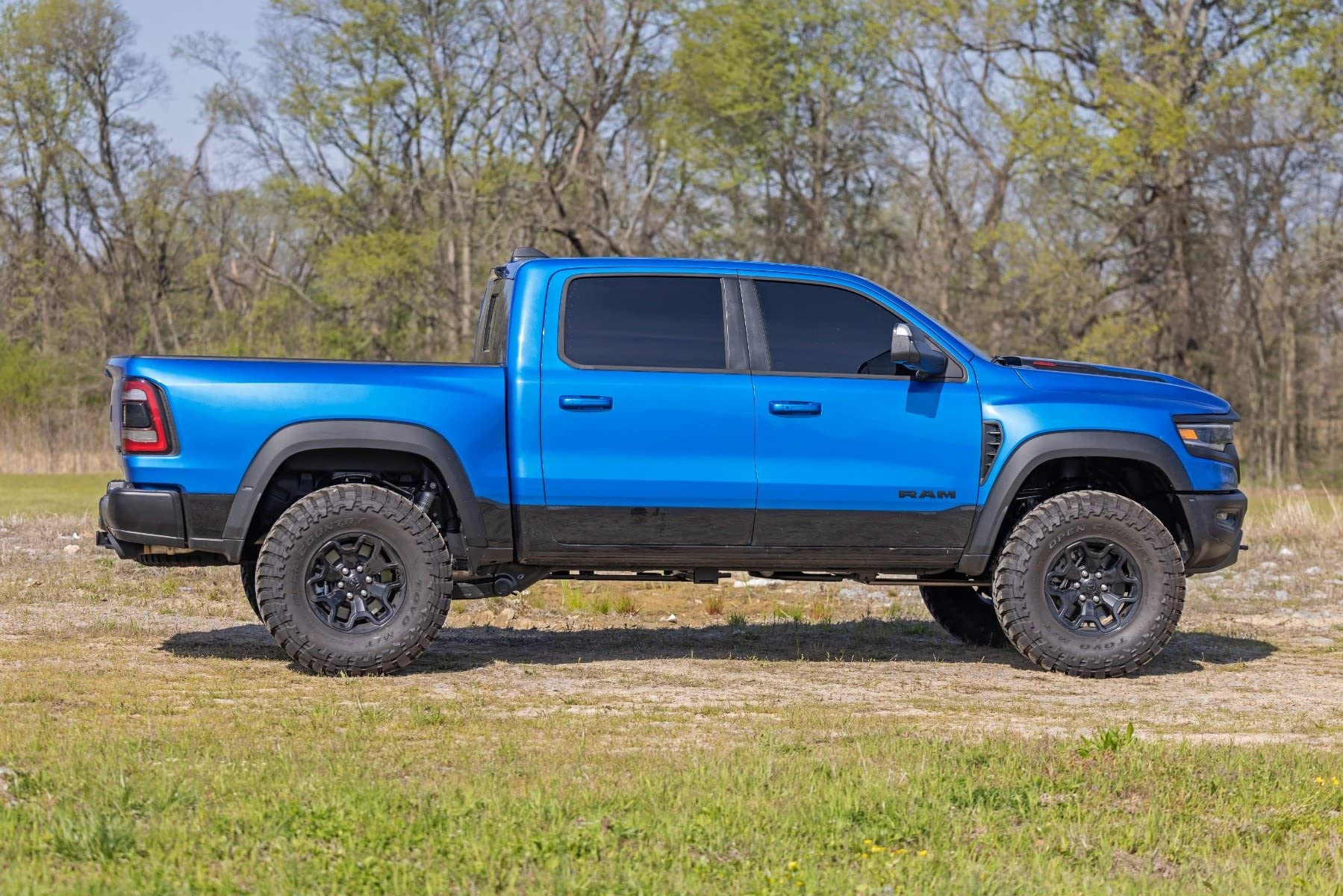 1.5" Rough Country Leveling Lift Kit for 2021-2024 Ram 1500 TRX 4WD - 31300