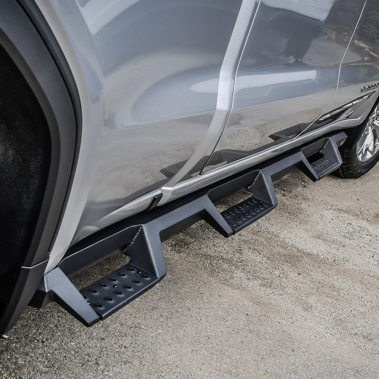 Westin HDX 56-534695 Drop Wheel to Wheel Nerf Bars fits 2019-2025 Silverado Sierra 1500 Crew Cab 6'5" Bed (Exc 2019 Silverado LD/Sierra 1500 Limited) Textured Black Pair