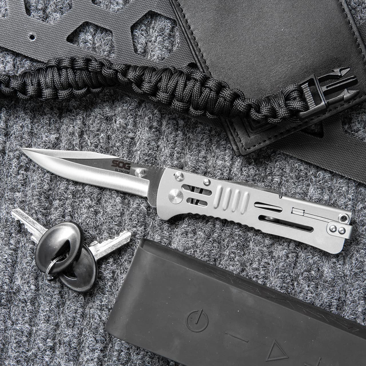 SOG Folding SlimJim Pocket Knife- SOG Assisted Technology w/ Tactile Bumps and Cutout Aid, Reversible Carry Clip, AUS-8 Stainless Steel Body (SJ31-CP), One Size, Hardcase Black