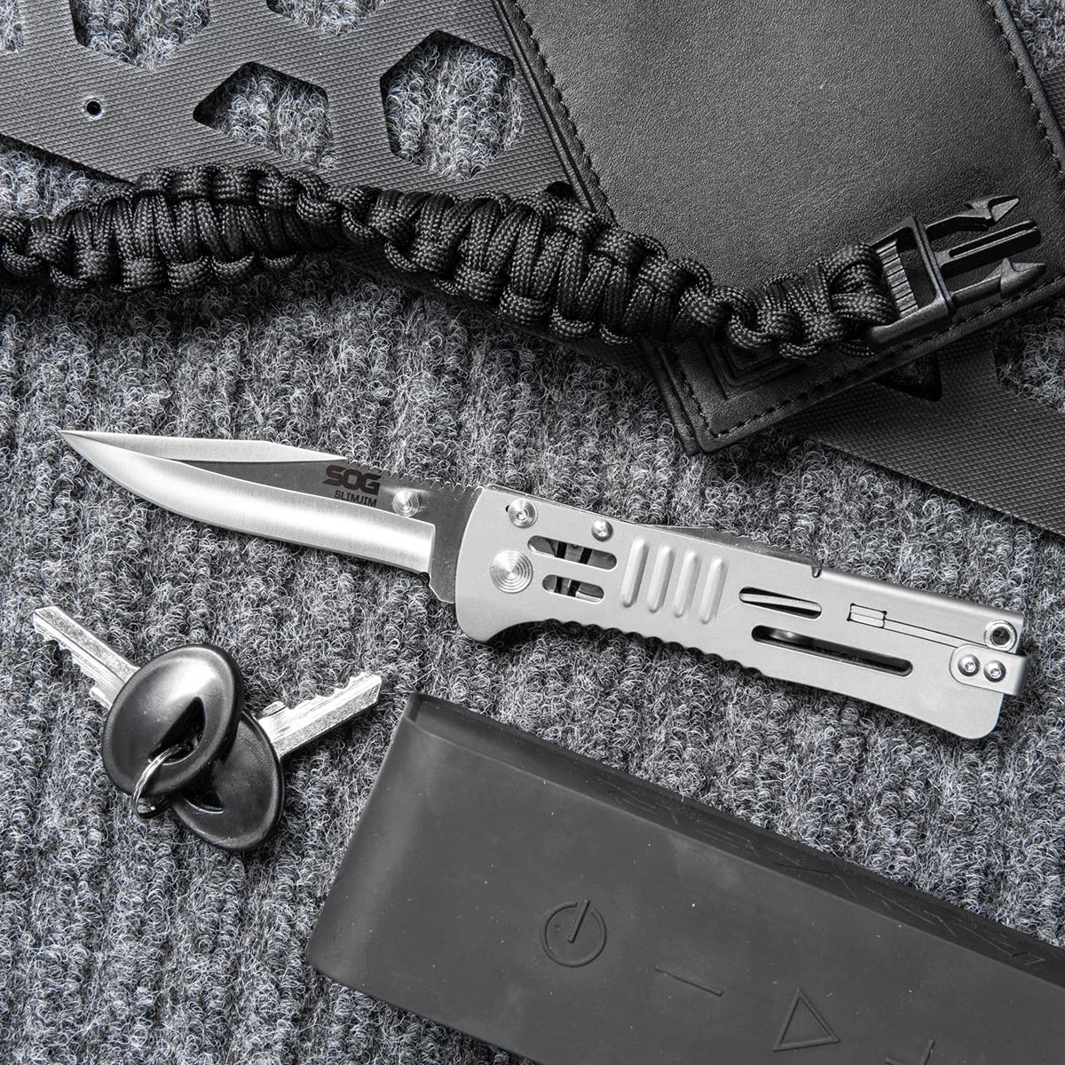 SOG Folding SlimJim Pocket Knife- SOG Assisted Technology w/ Tactile Bumps and Cutout Aid, Reversible Carry Clip, AUS-8 Stainless Steel Body (SJ31-CP), One Size, Hardcase Black