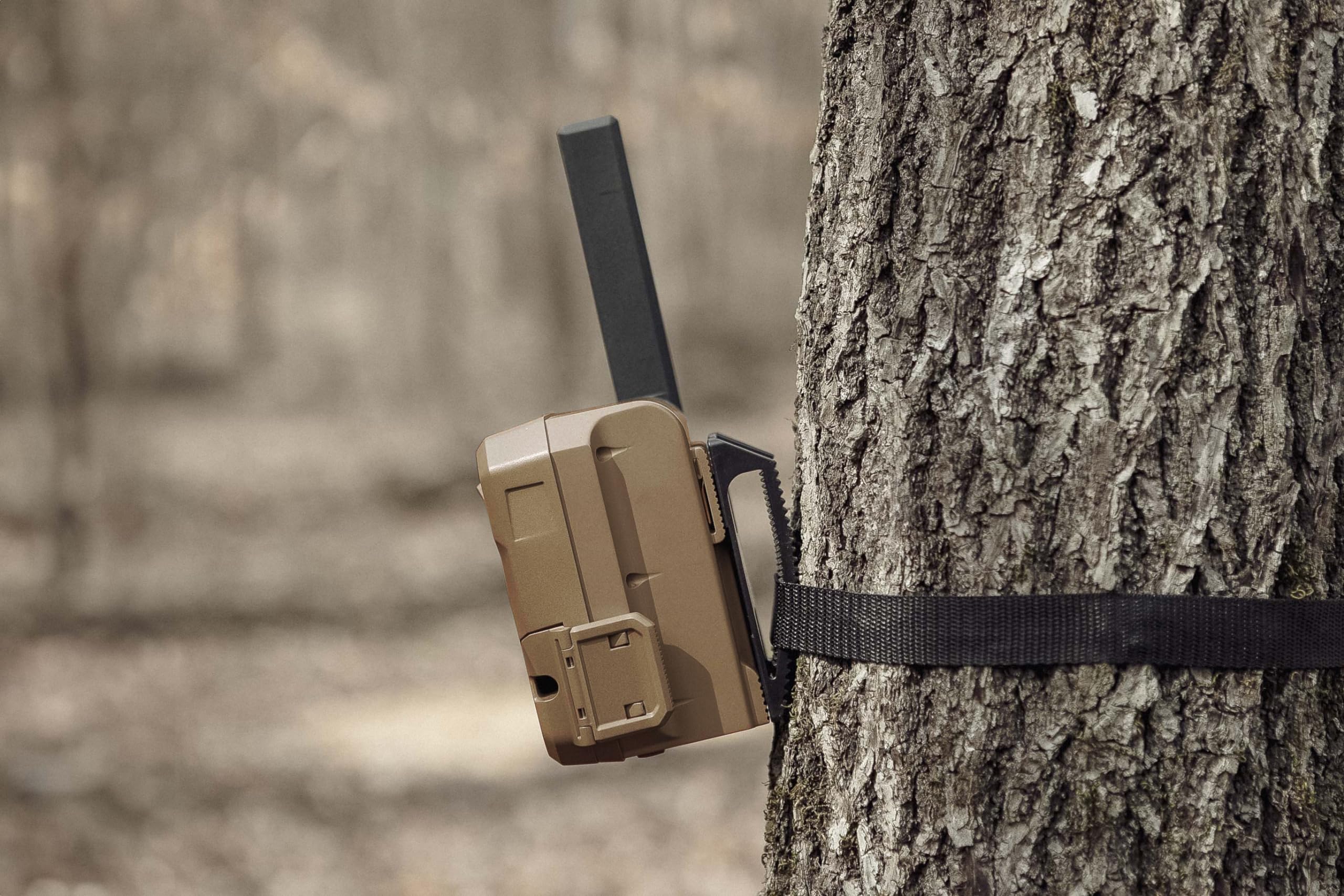 Moultrie Mount Easy Aim for Edge Series Trail Cameras - Snap in for Easy Vertical Adjustment - Reversible