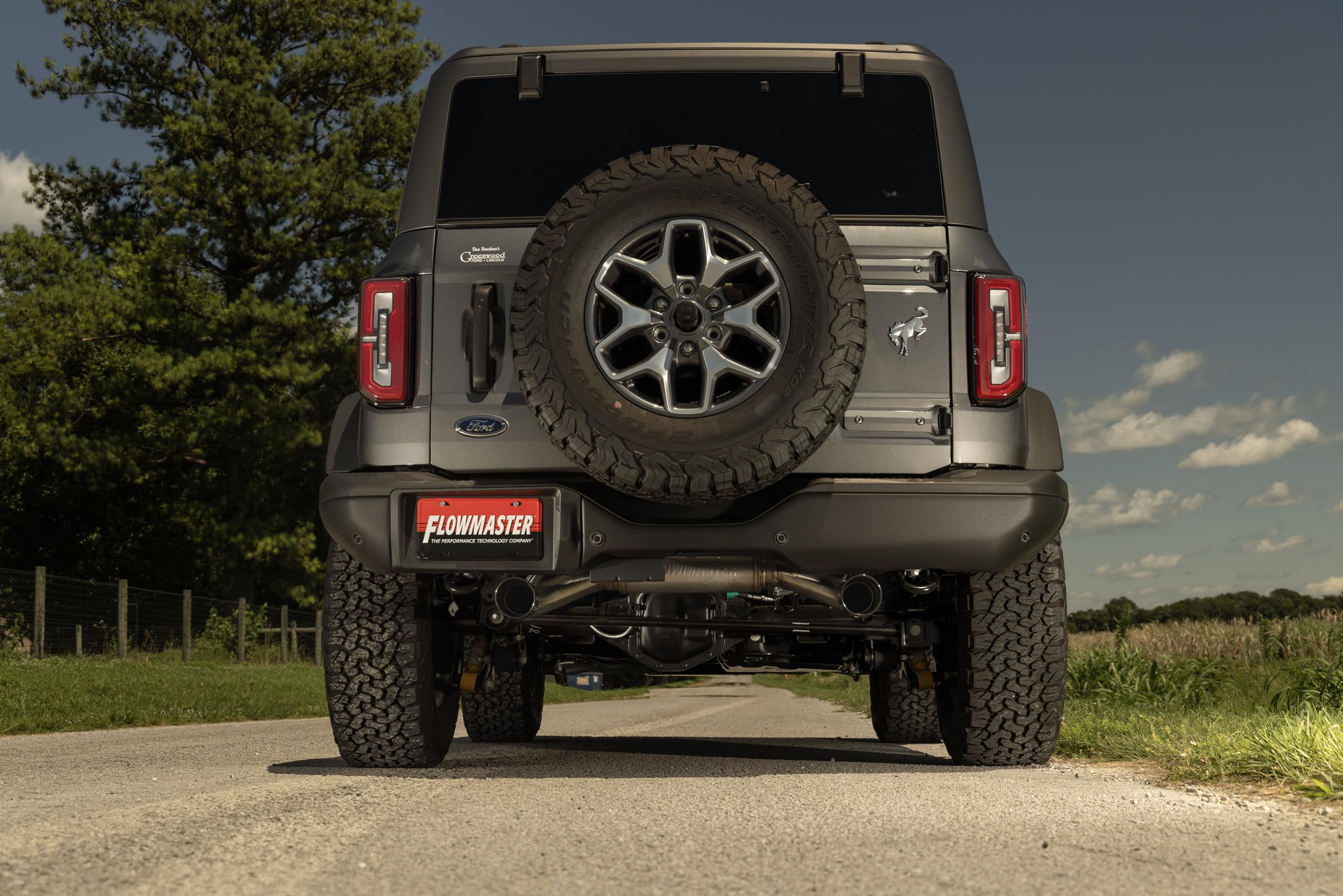 Signature Series Flowmaster 738123 Exhaust System